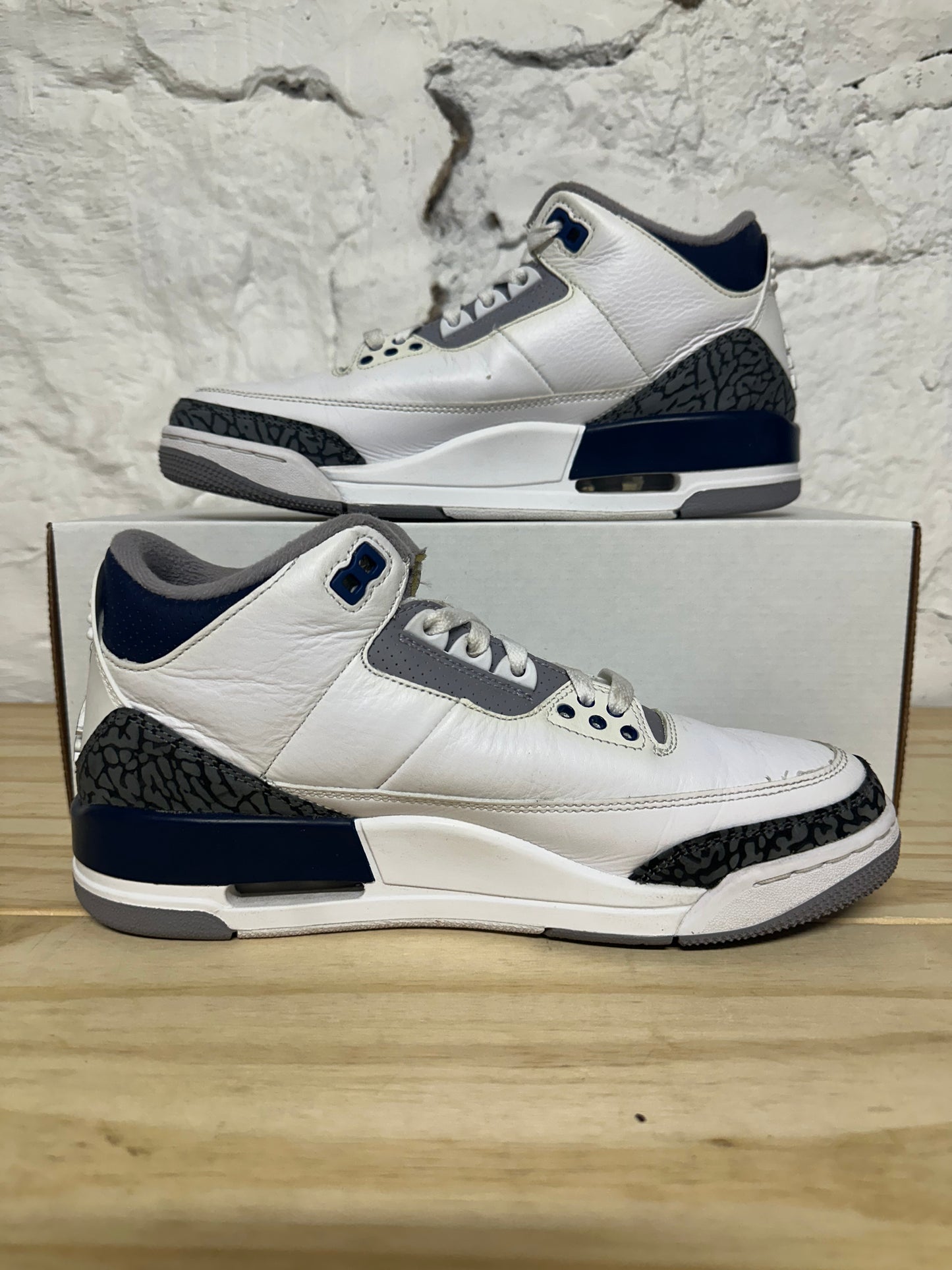 Air Jordan 3 Midnight Navy Sz 8