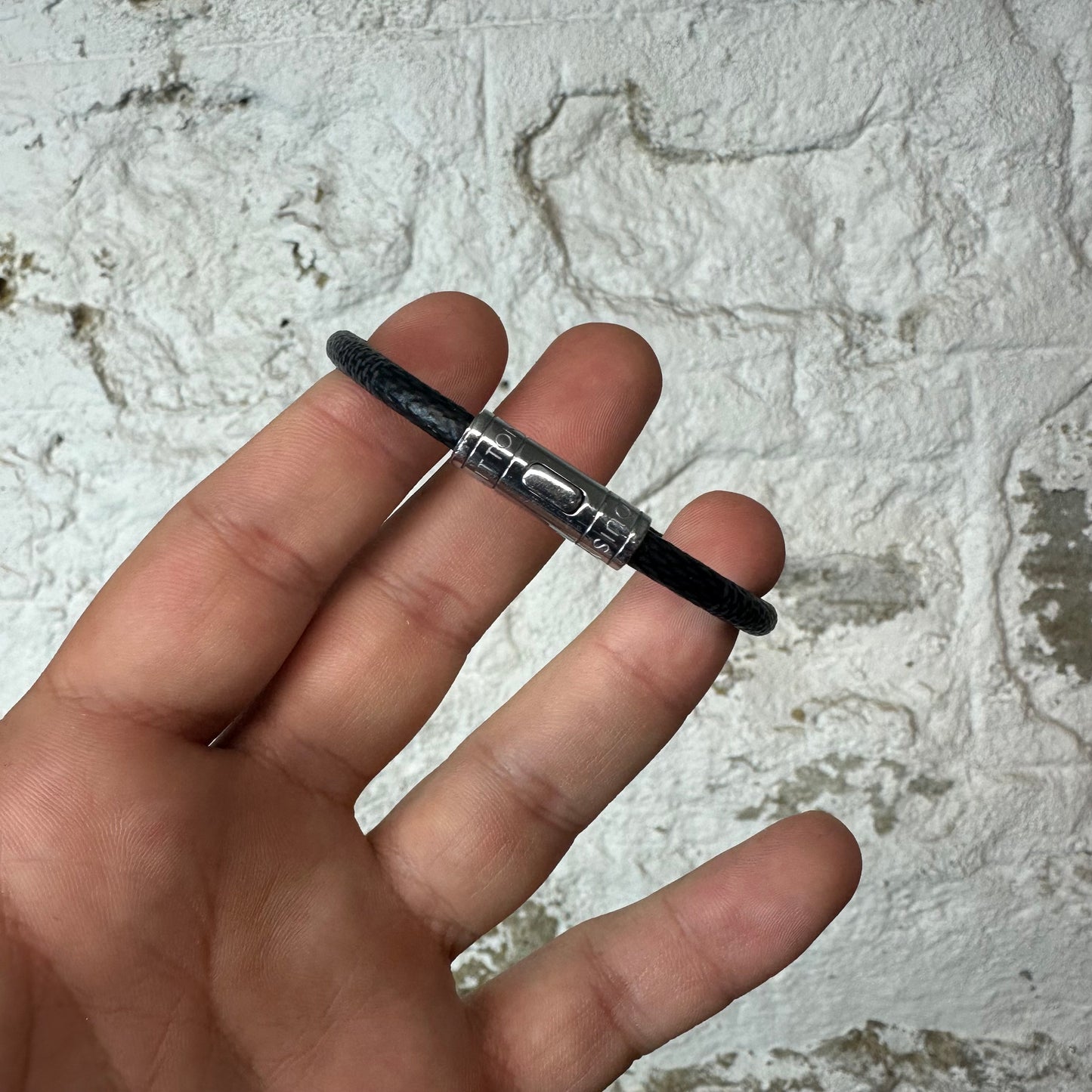 LV Clip In Graphite Keep It Bracelet W/Box