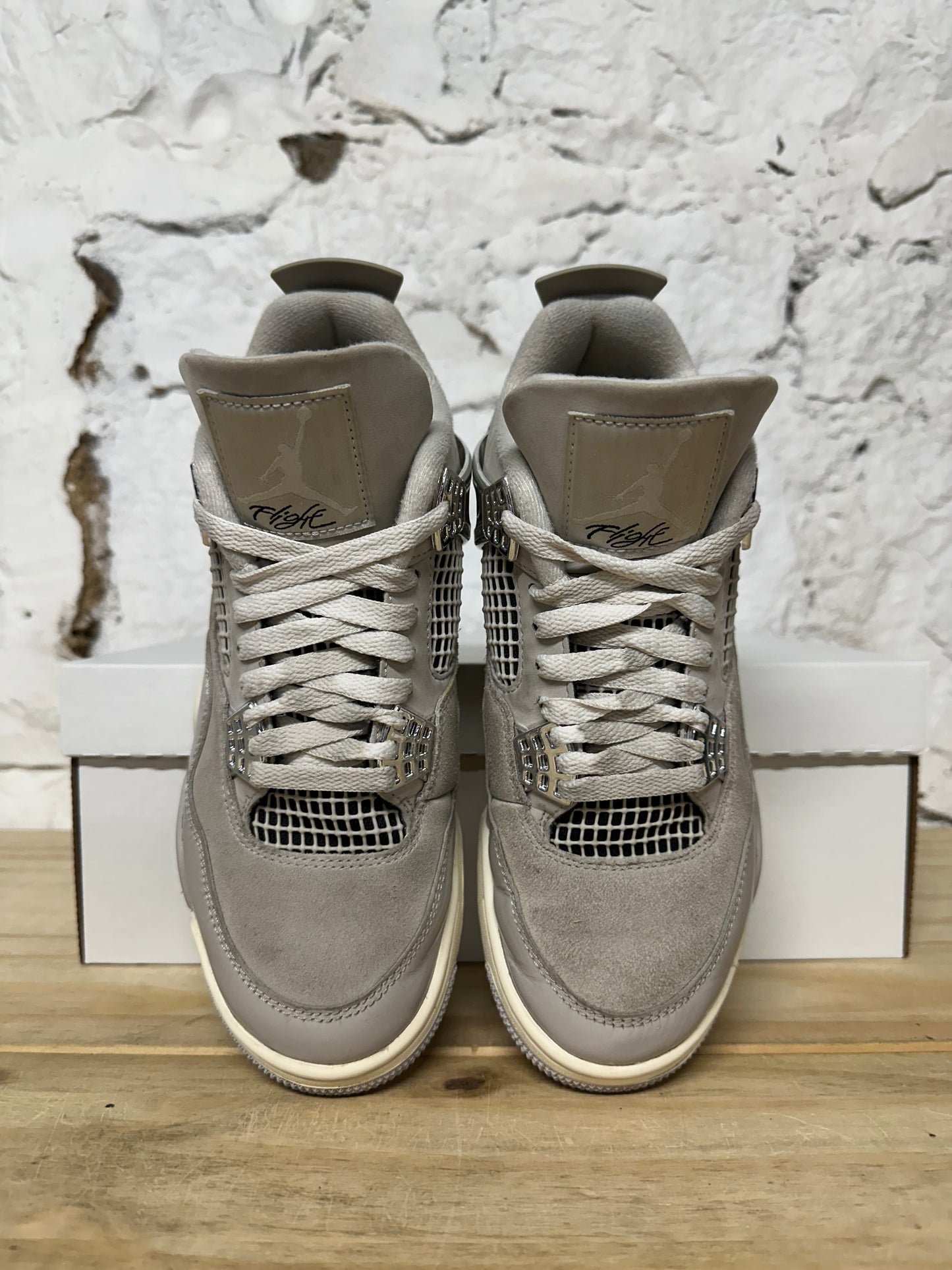 Air Jordan 4 Frozen Moments Sz 5 (6.5W)