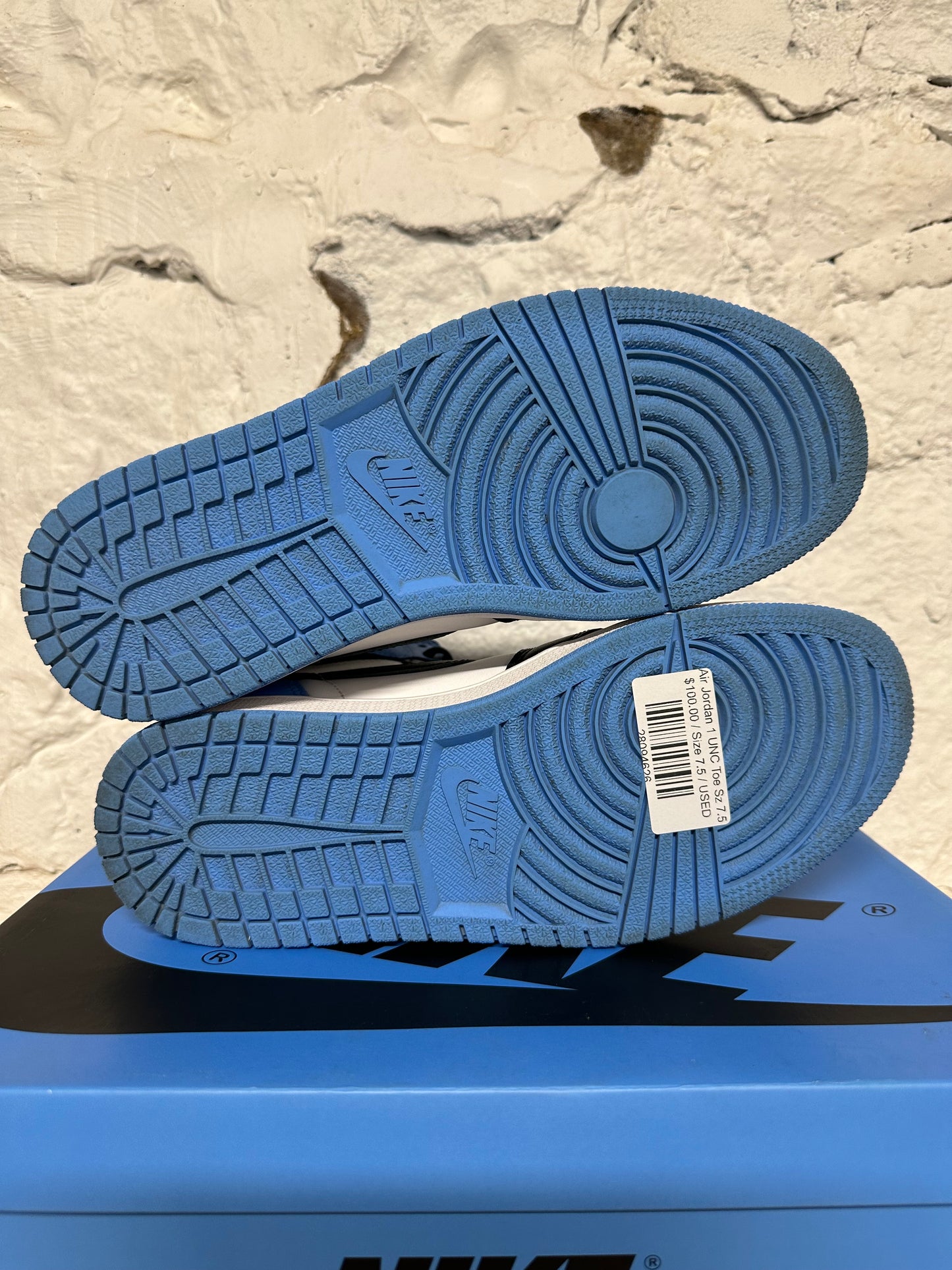 Air Jordan 1 High UNC Toe Sz 7.5