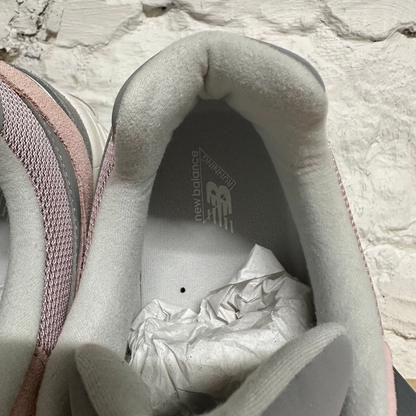 New Balance 2002R Orb Pink Sz 12 DS