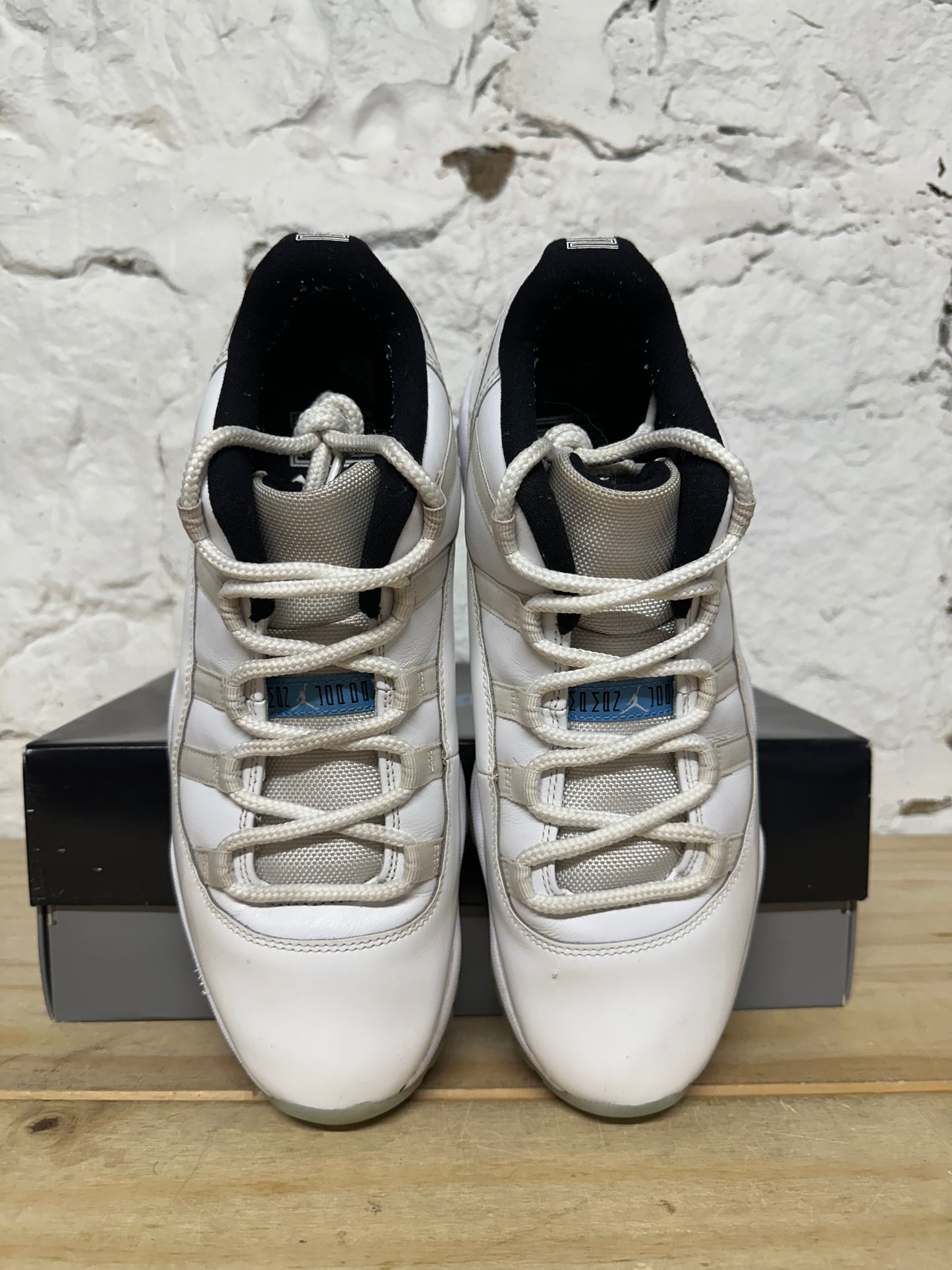 Air Jordan 11 Low Legend Blue Sz 10.5