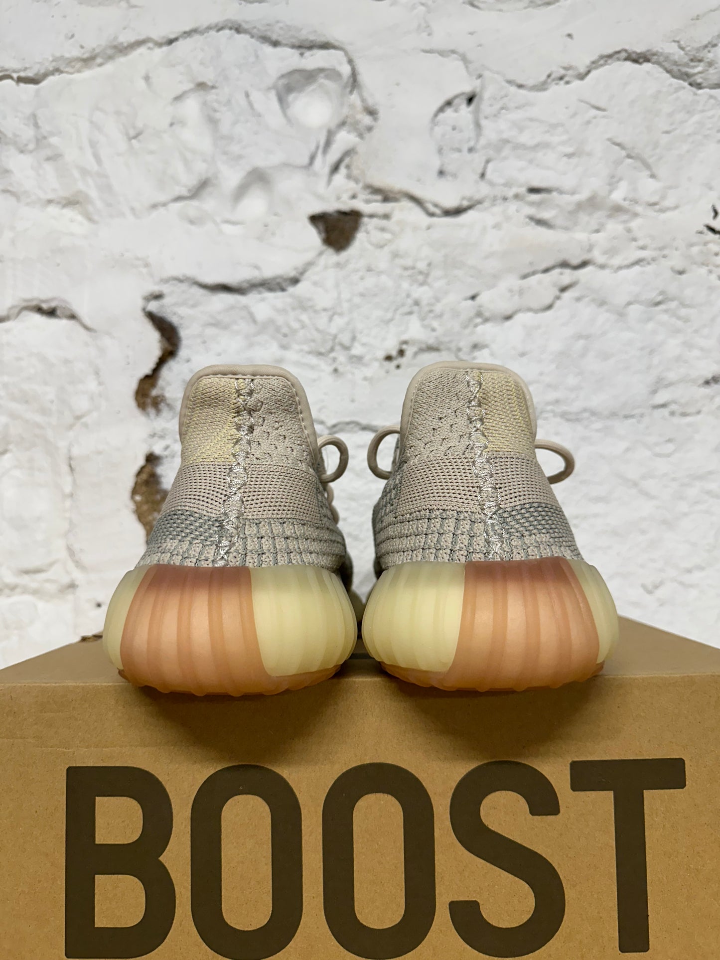 Yeezy 350 V2 Citrin Sz 10.5 DS