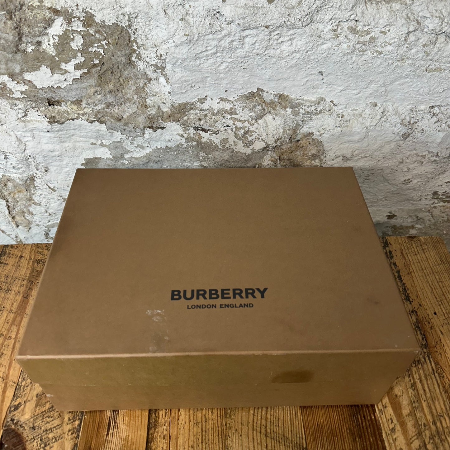 Burberry Arthur Red Grey Black Sneaker Sz 8 (41)