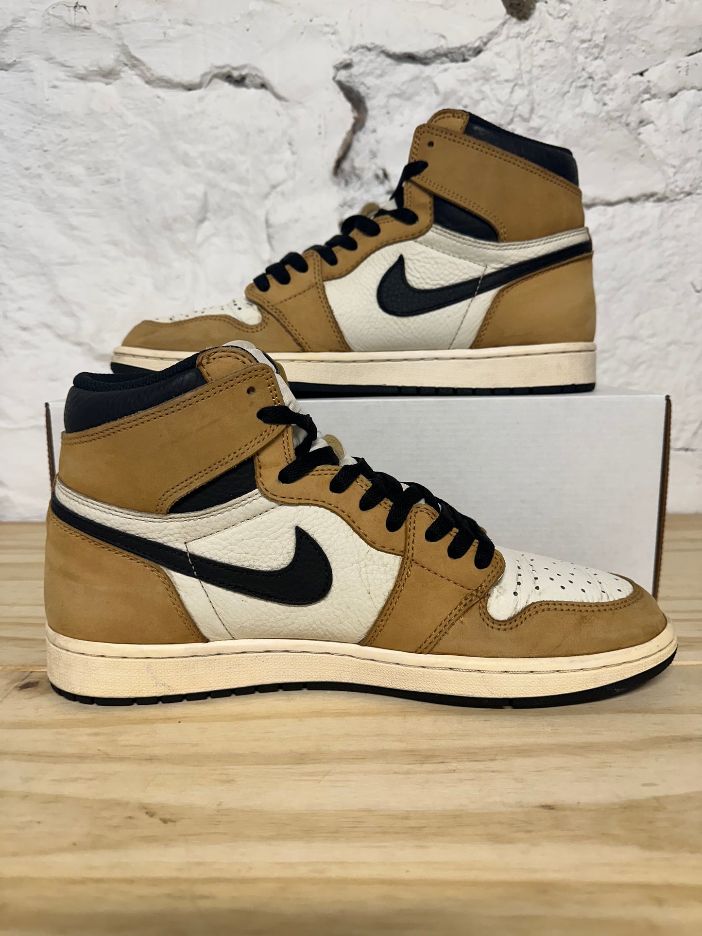 Air Jordan 1 High Rookie of the Year Sz 10.5