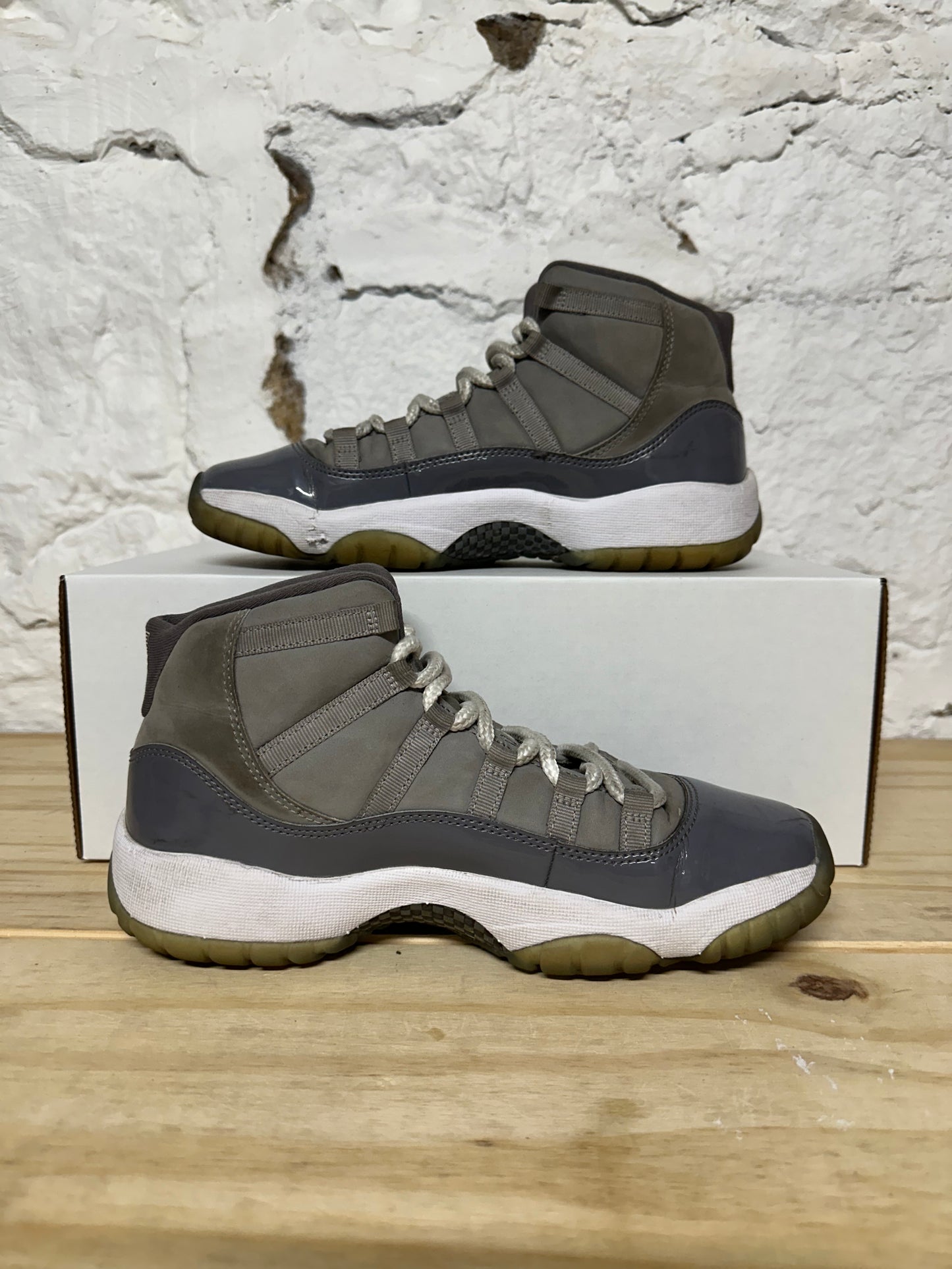 Air Jordan 11 High Cool Grey Sz 6Y