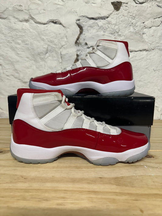 Air Jordan 11 High Cherry Sz 9.5