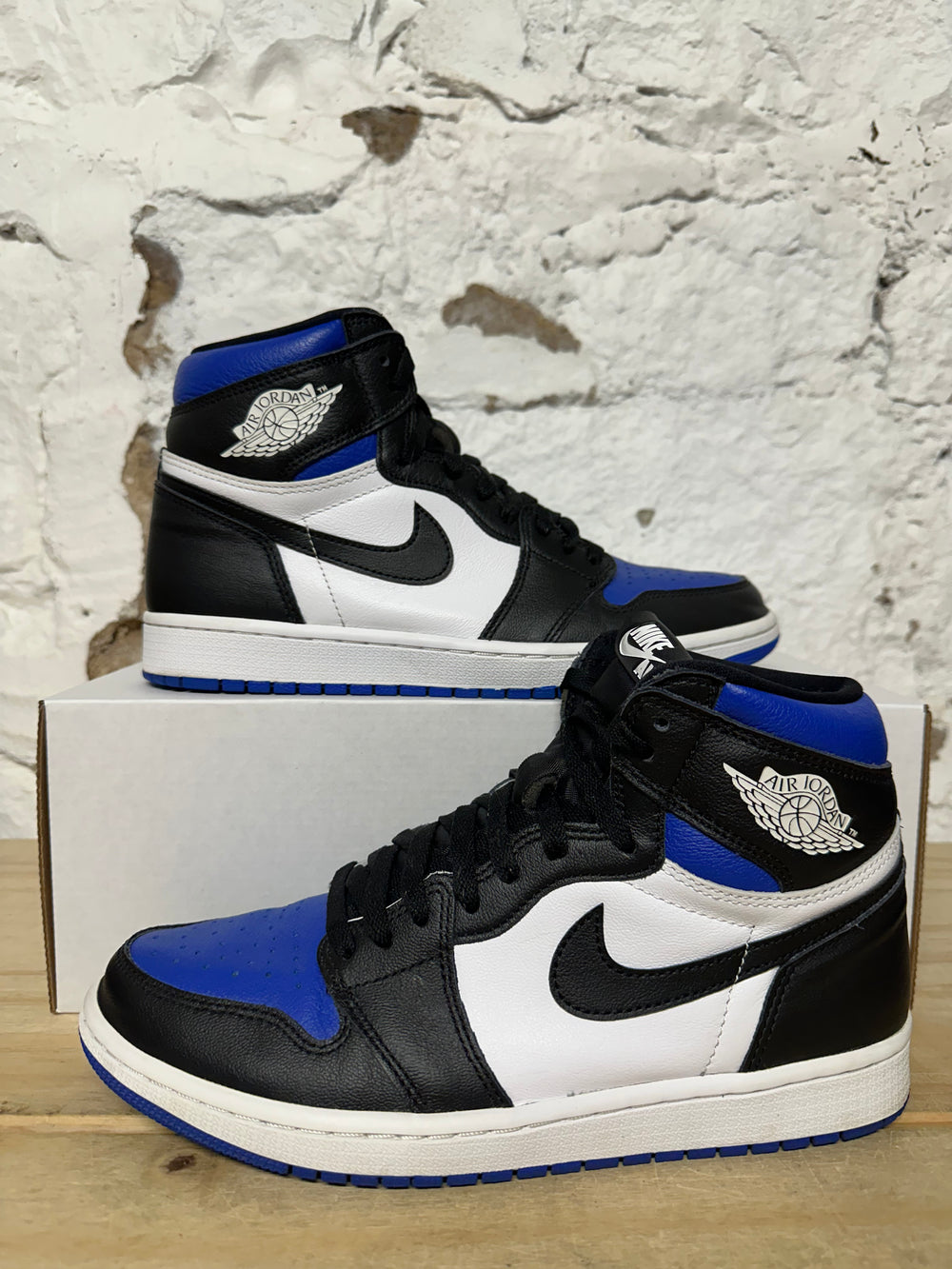 Air Jordan 1 High Royal Toe Sz 9