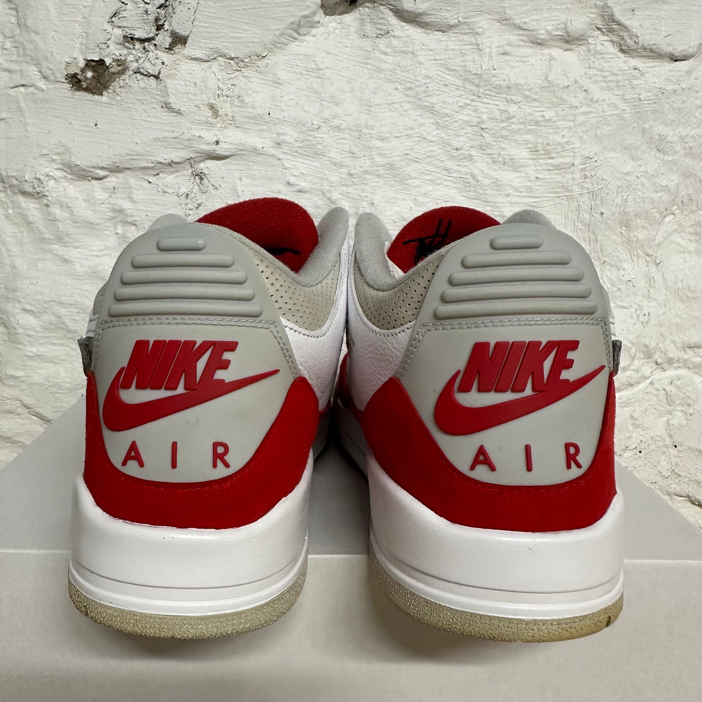 Air Jordan 3 Tinker Red Sz 12