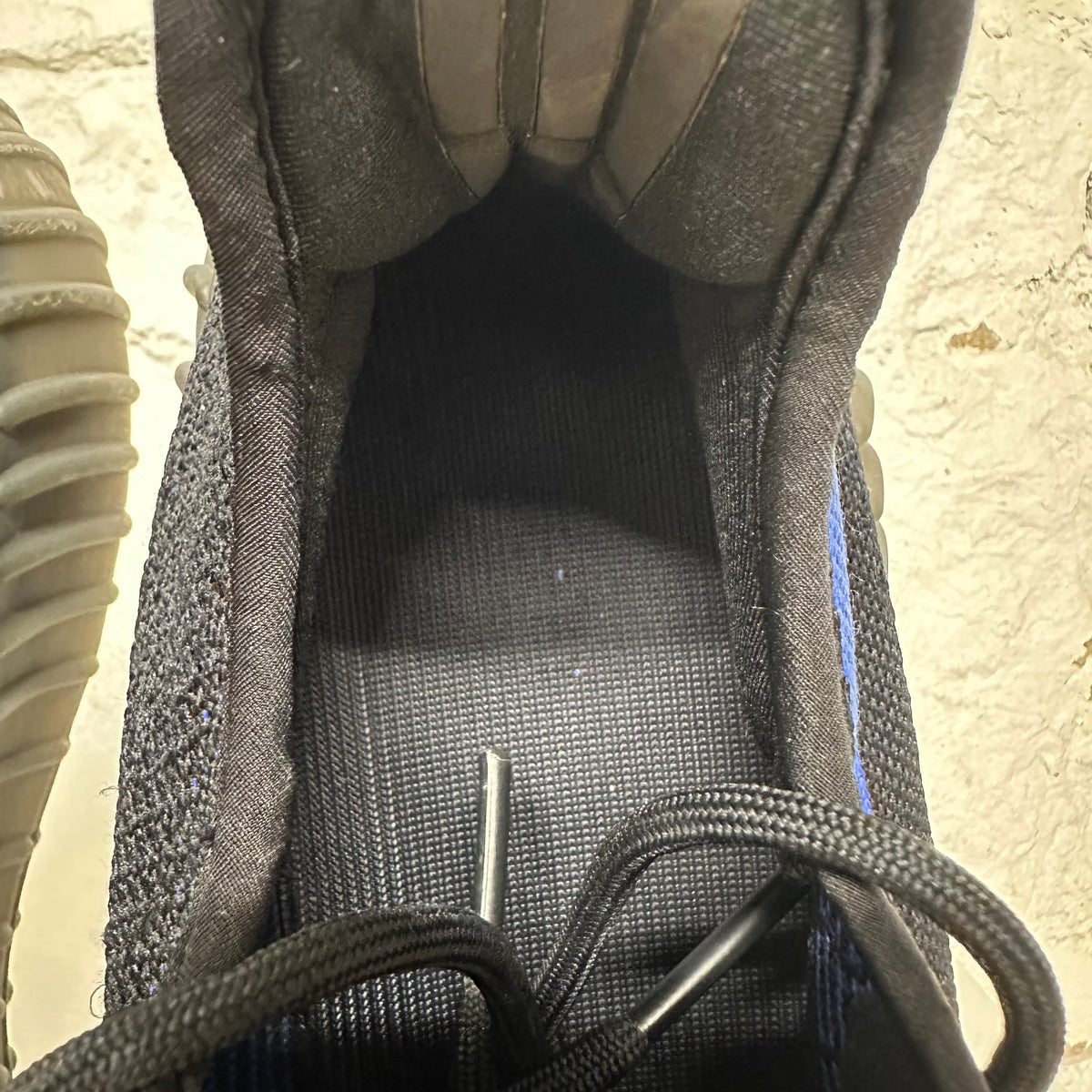 Yeezy 350 V2 Dazzling Blue Sz 13