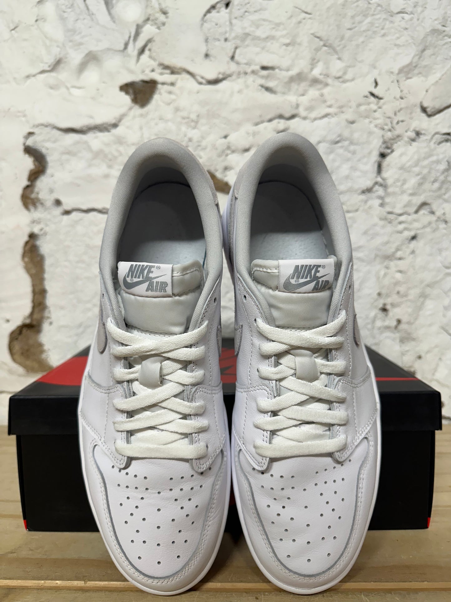 Air Jordan 1 Low Neutral Grey Sz 12