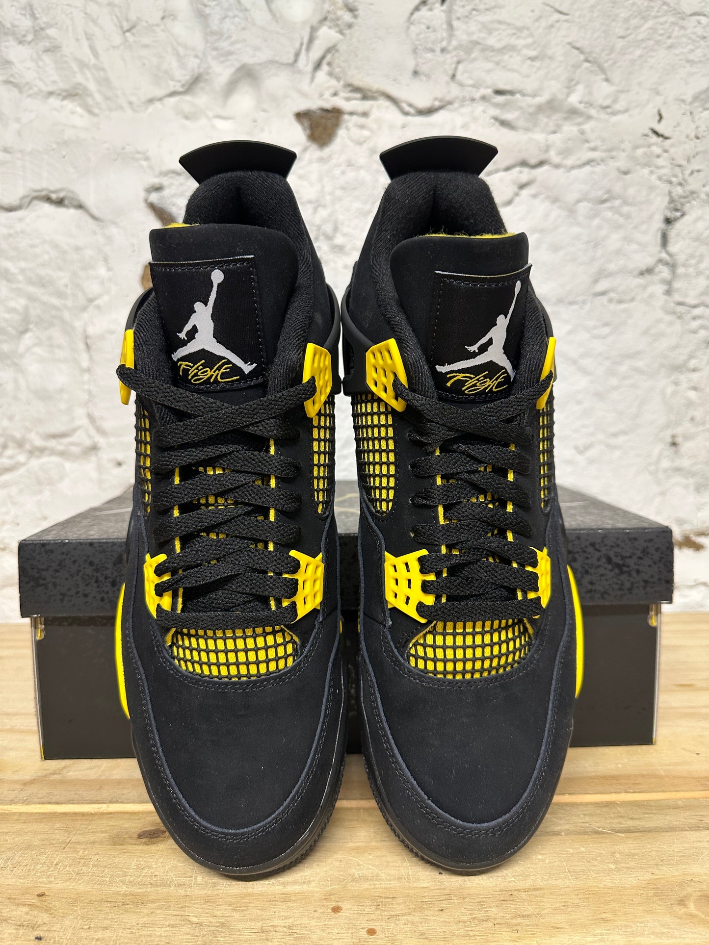 Air Jordan 4 Thunder Sz 11 DS