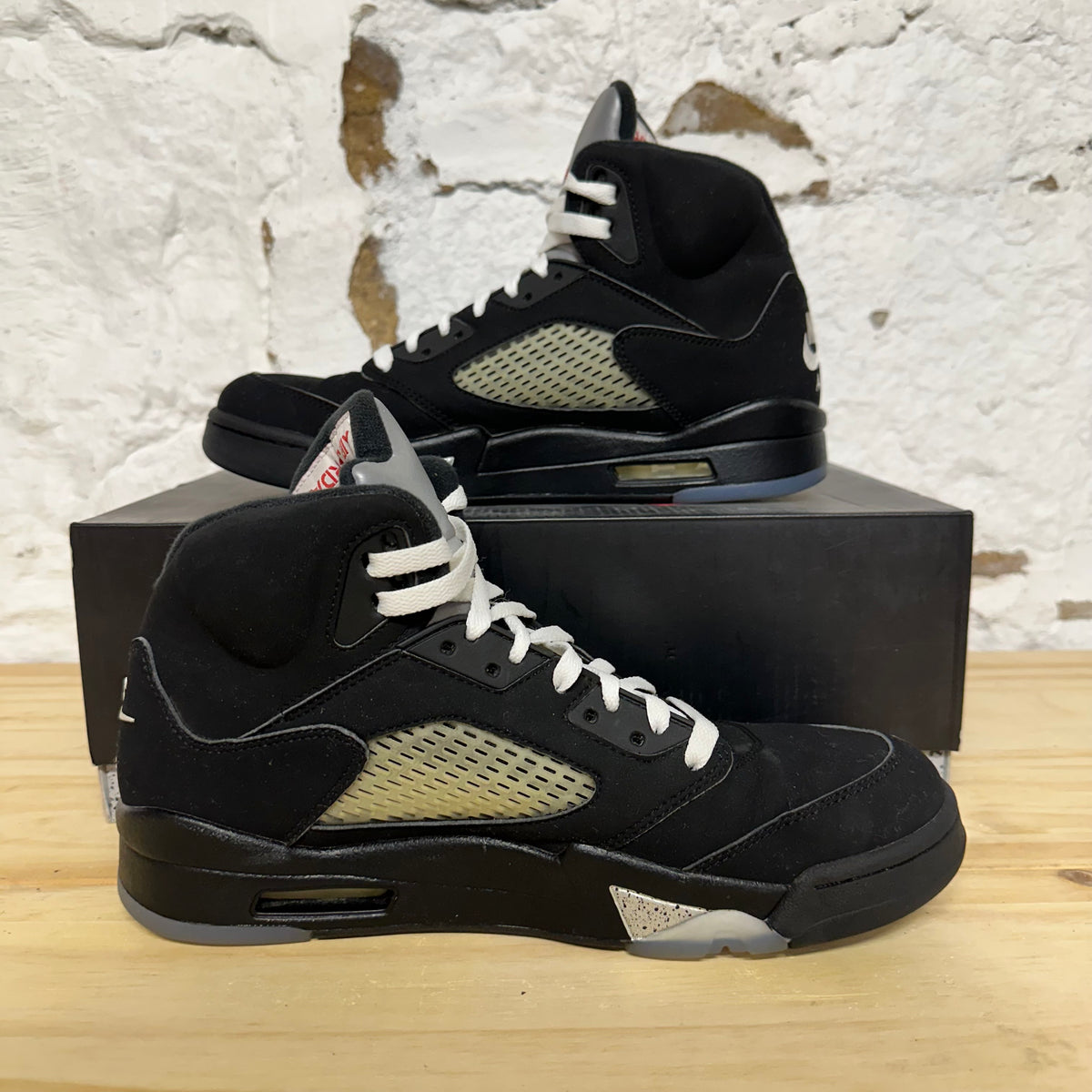 Air Jordan 5 Black Metallic (2016) Sz 9.5