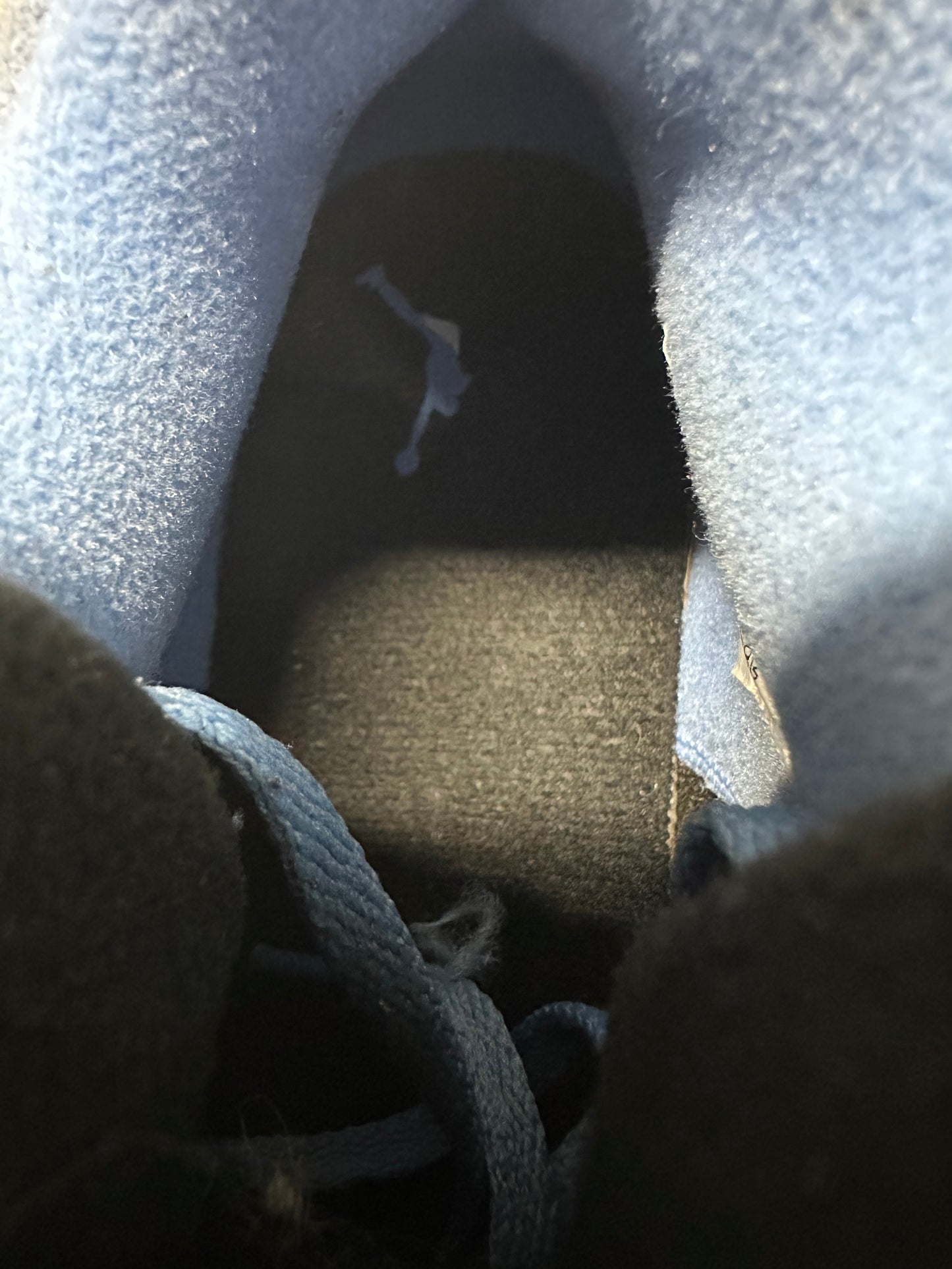 Air Jordan 4 University Blue Sz 3Y