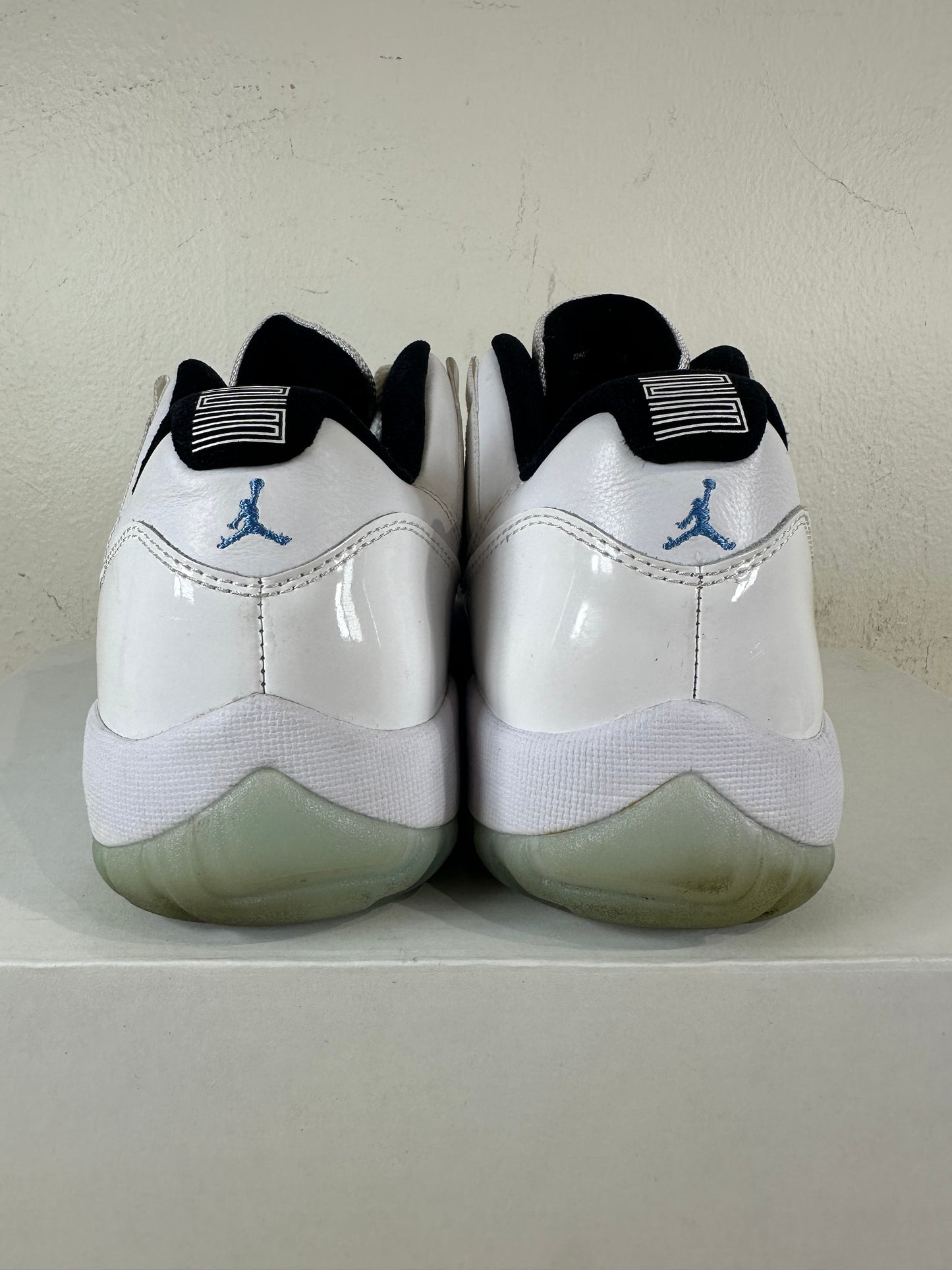 Air Jordan 11 Low Legend Blue Sz 8.5