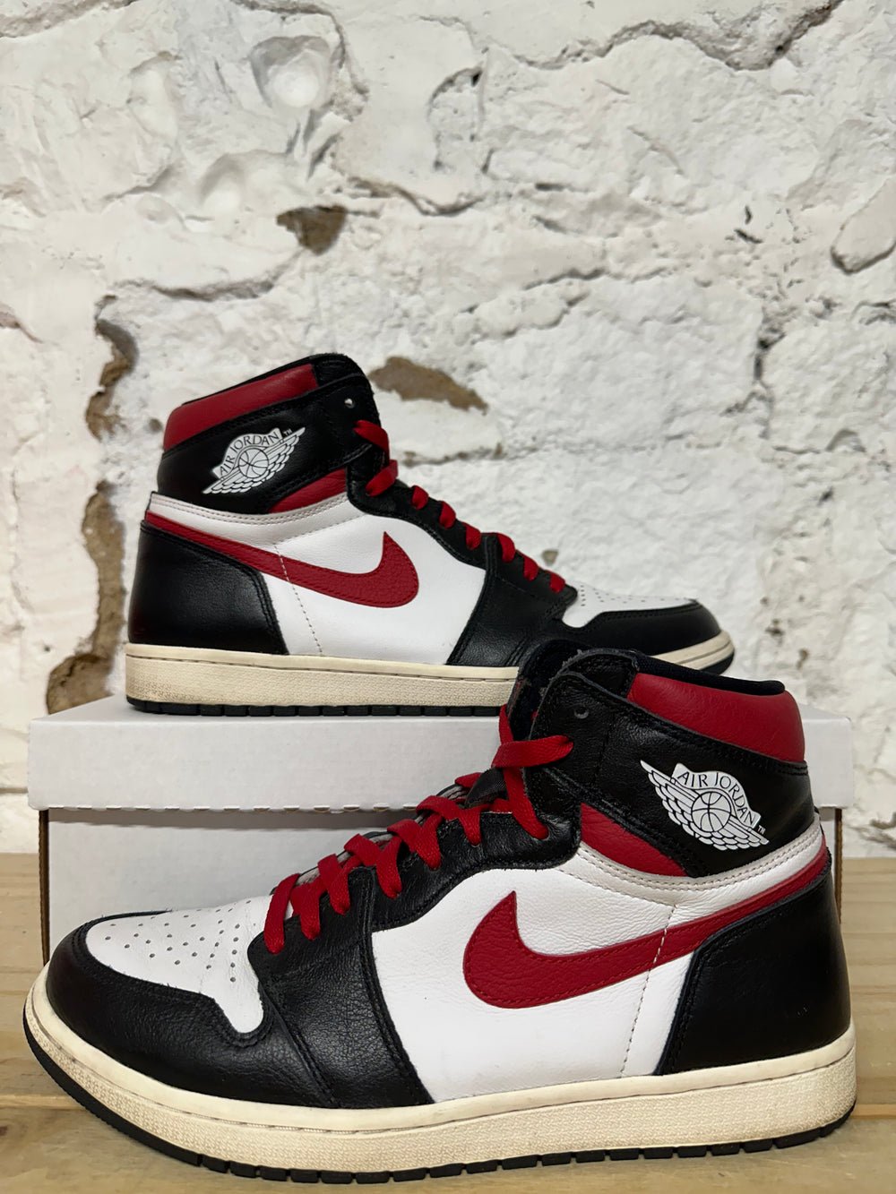 Air Jordan 1 High Gym Red Sz 11