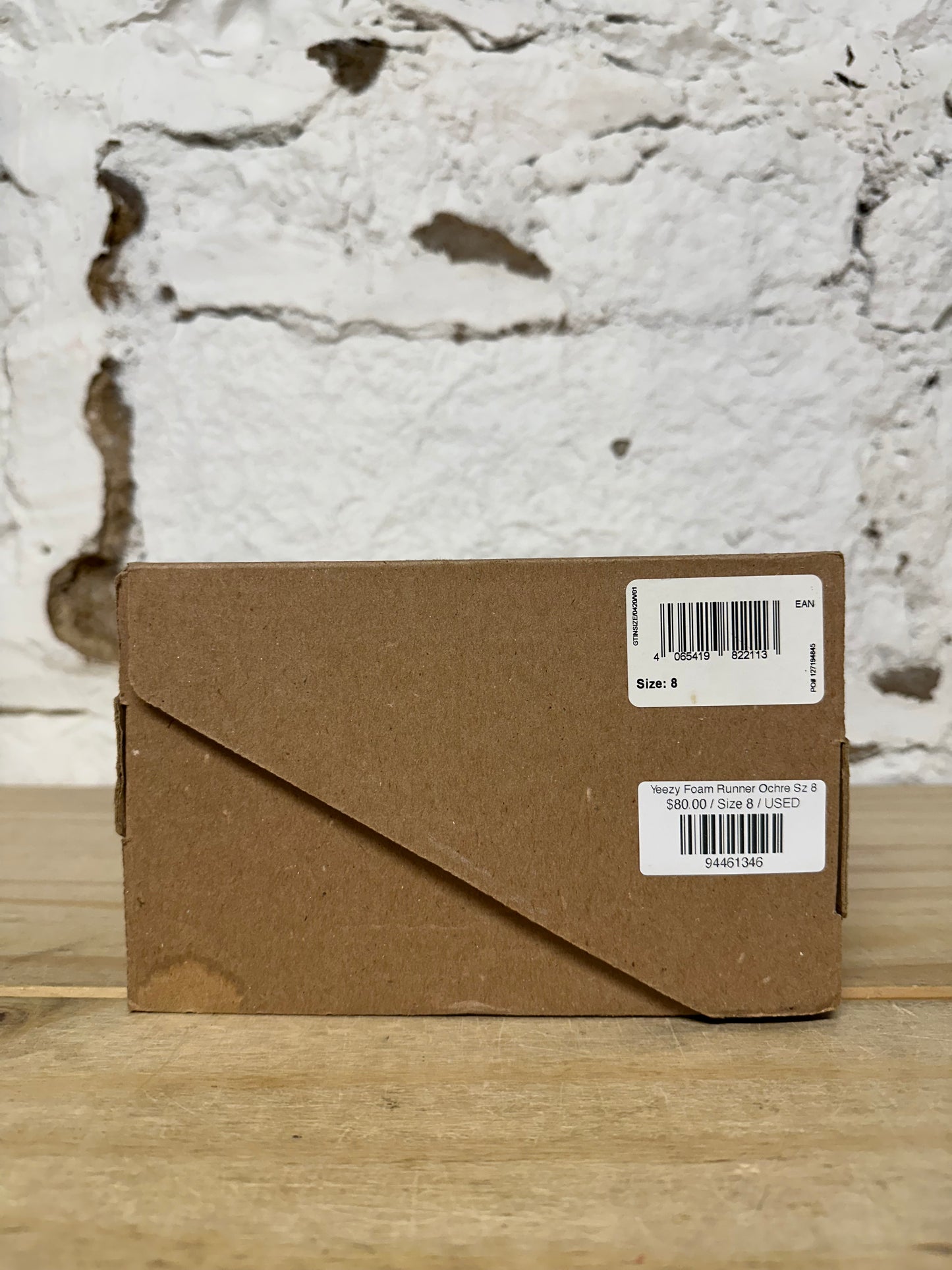 Yeezy Foam RNNR Ochre Sz 8