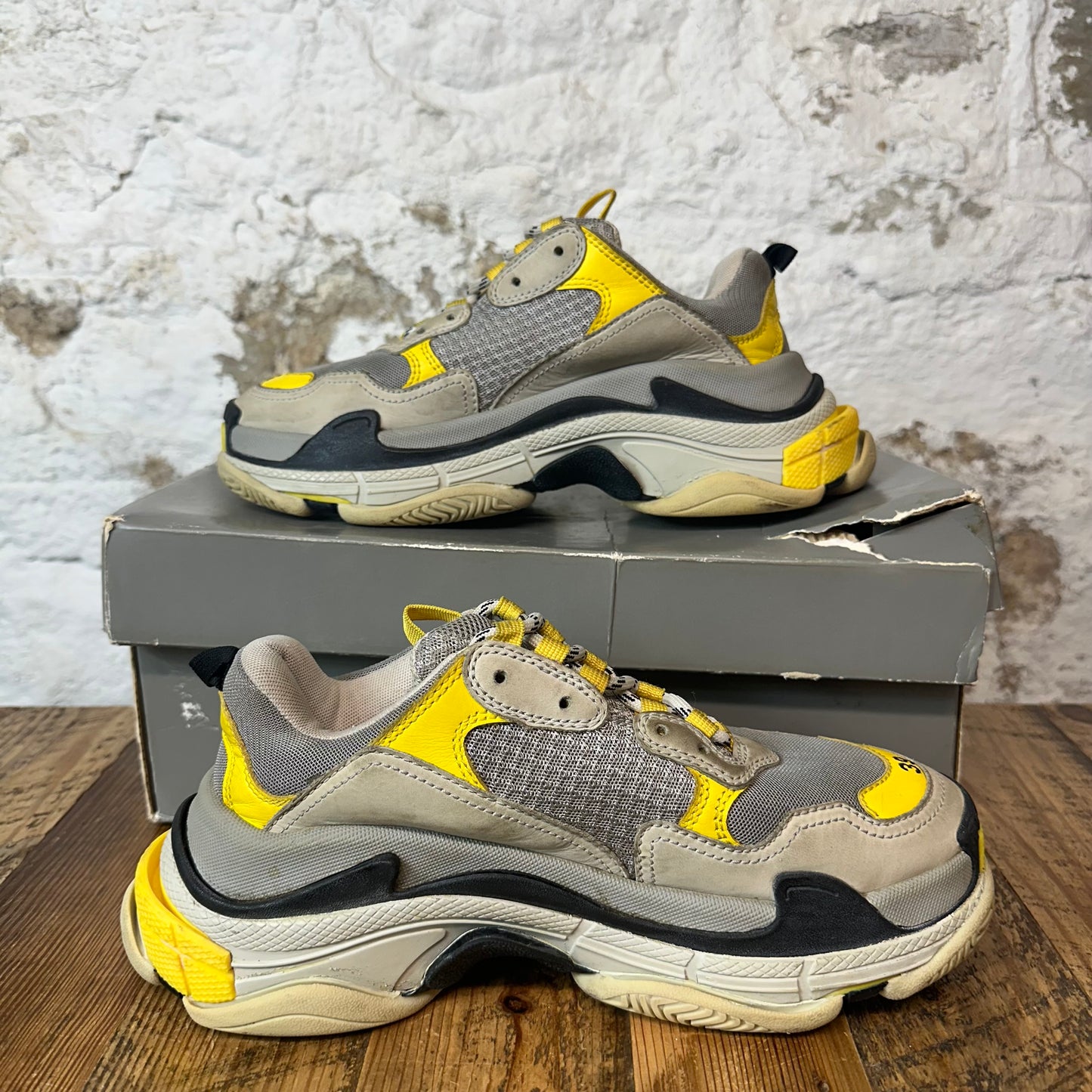 Balenciaga Triple S Gray Yellow Sz 6.5 (39)