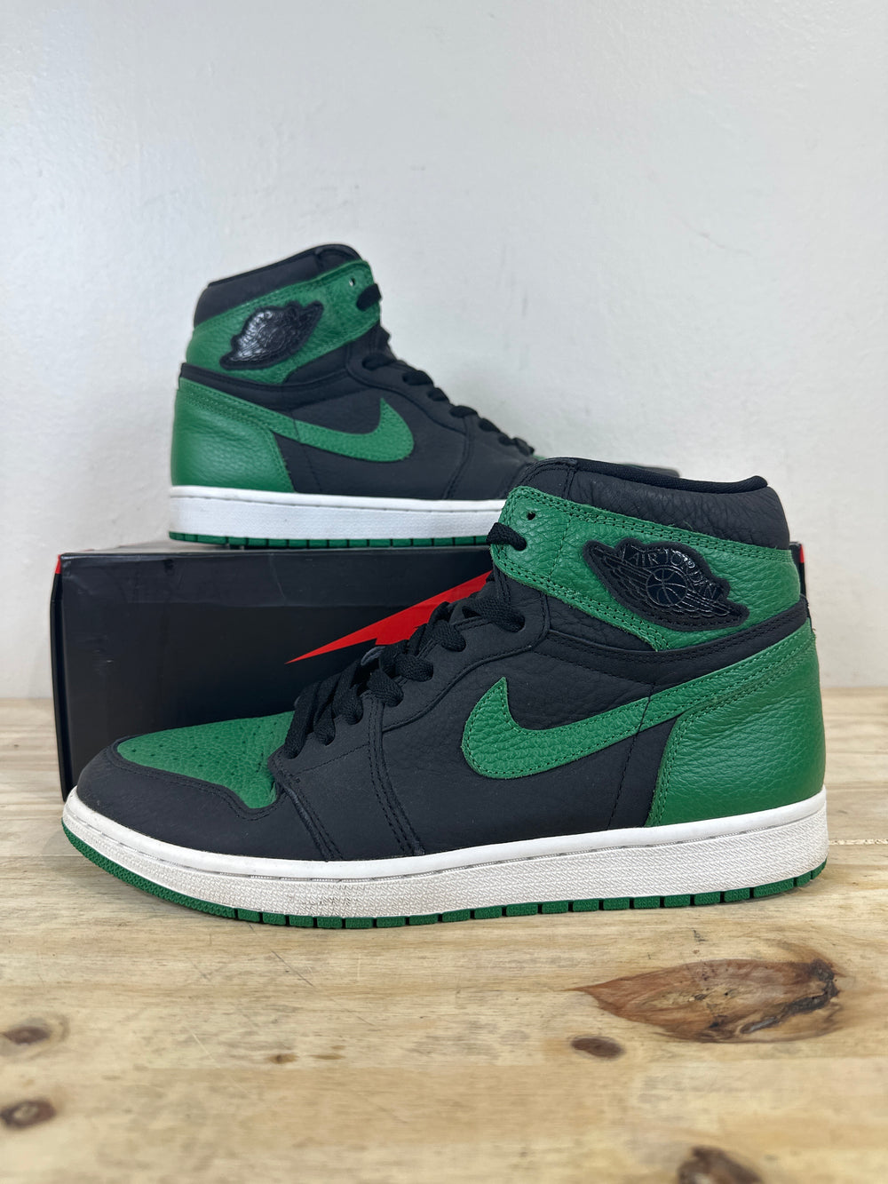 Air Jordan 1 High Pine Green Black Sz 10