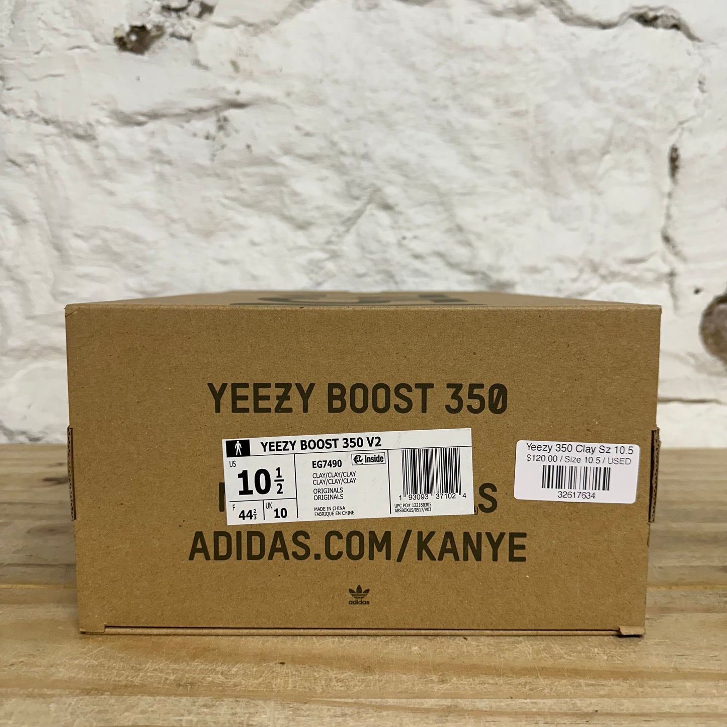 Yeezy 350 V2 Clay Sz 10.5