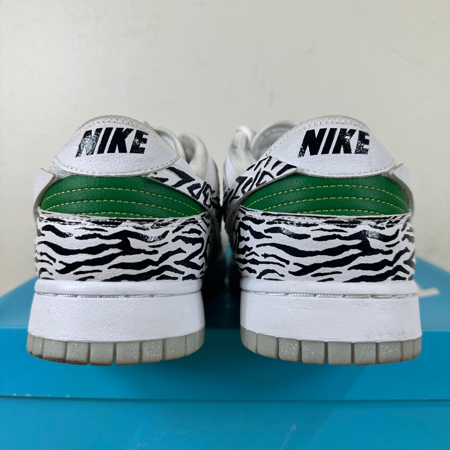 Nike Dunk Low Doernbecher Zoe Sz 9.5