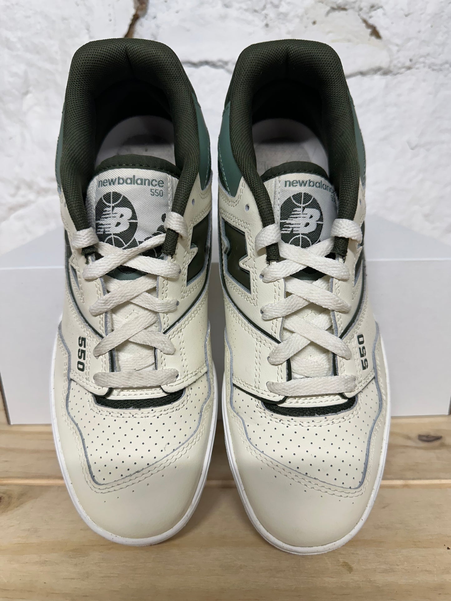 New Balance 550 Sea Salt Kombu Sz 5.5 (7W)