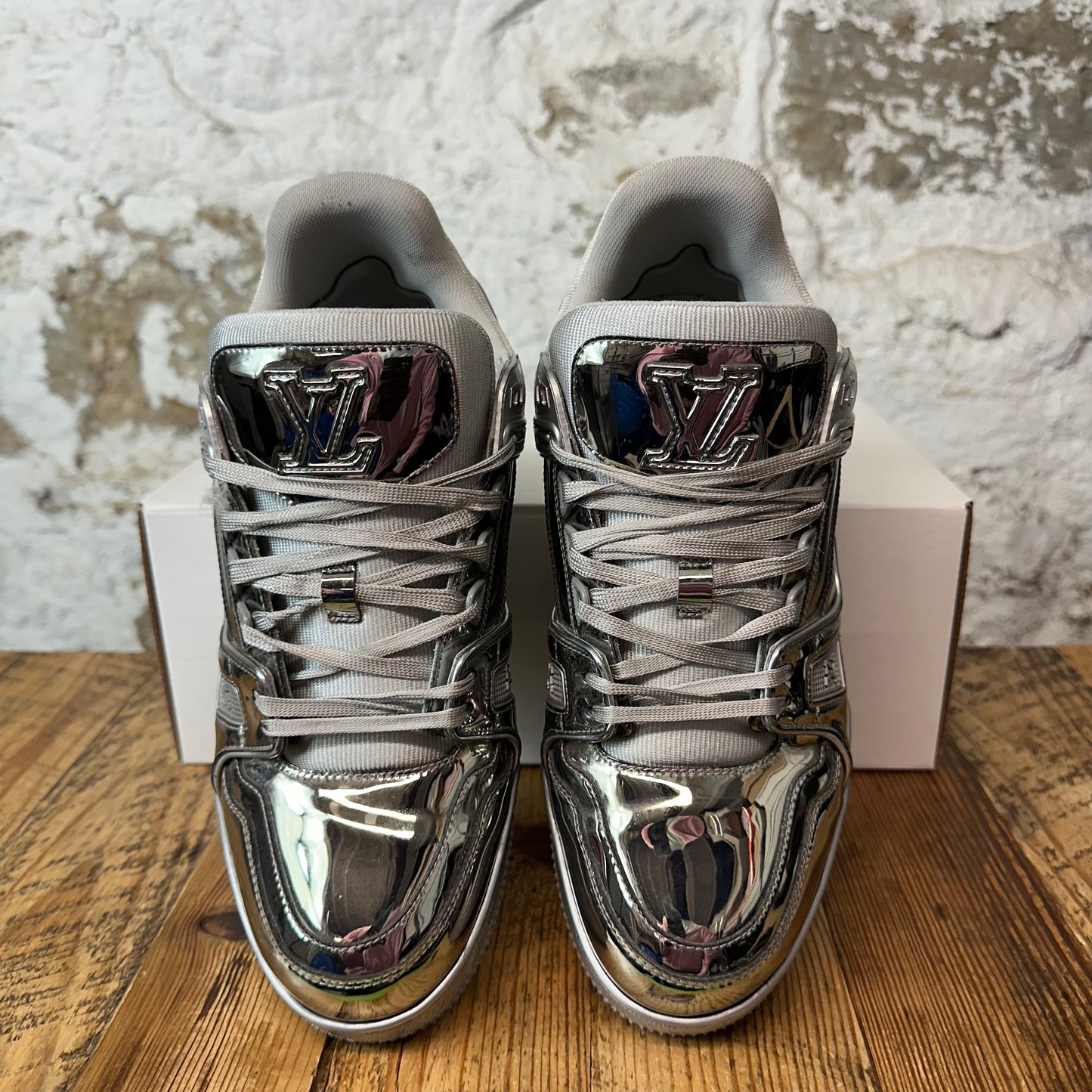 Louis Vuitton Silver Patent Trainer Sneaker Sz 9 (7.5LV)