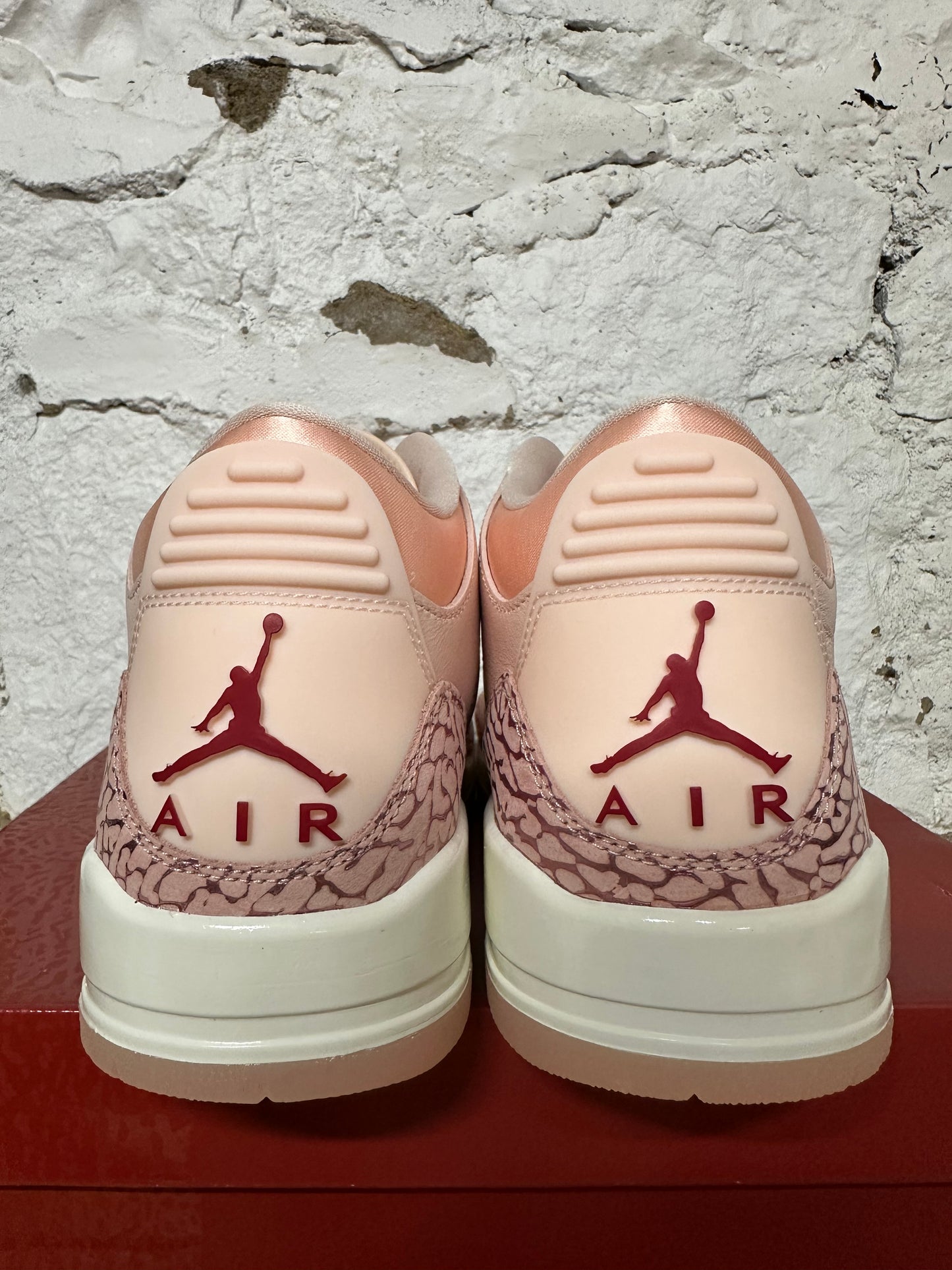 Air Jordan 3 Valentines Day Treat Yourself Sz 10.5 (12W) DS