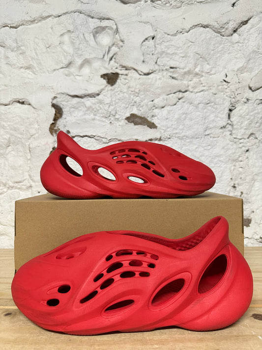 Yeezy Foam RNNR Vermilion Sz 13