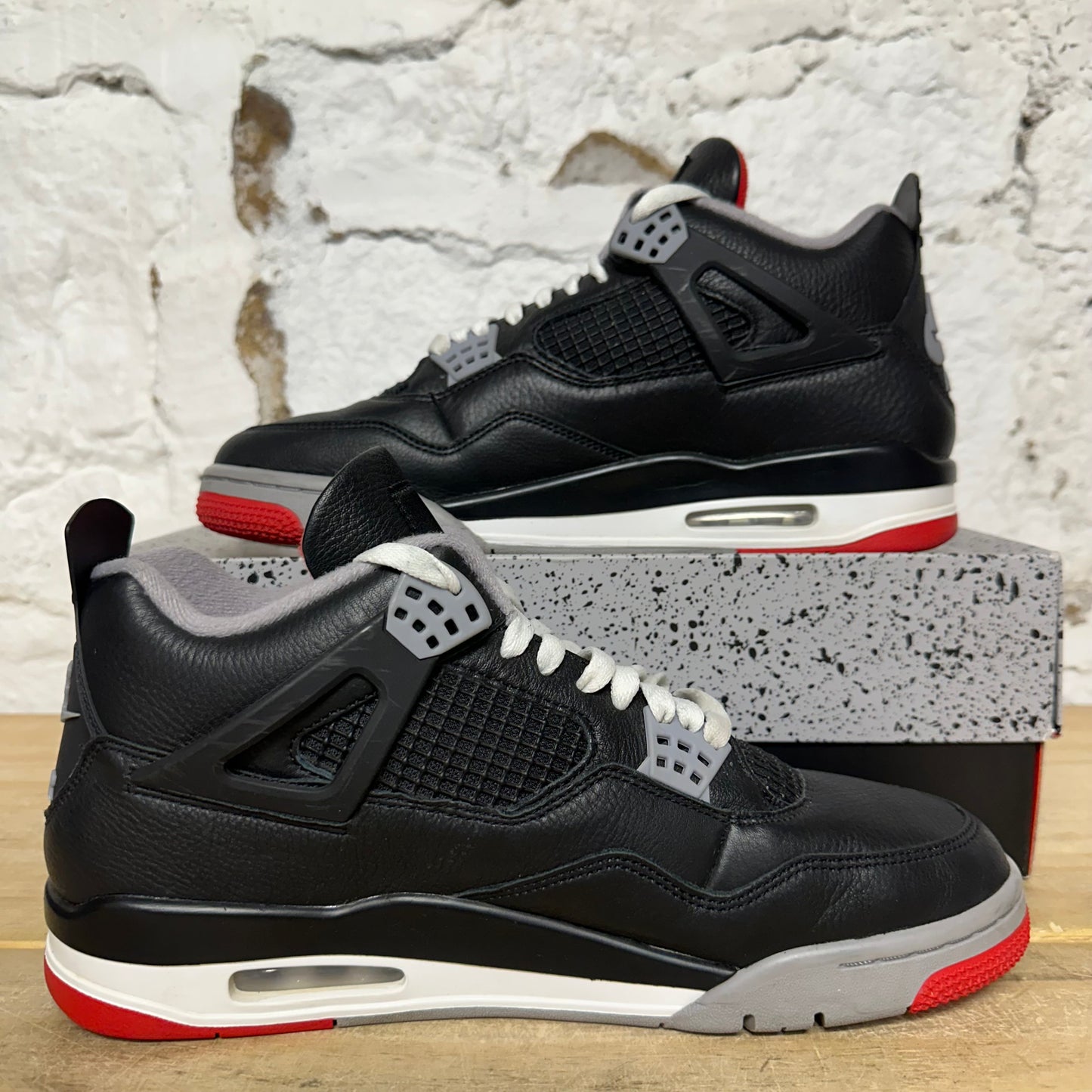 Air Jordan 4 Bred Reimagined Sz 11