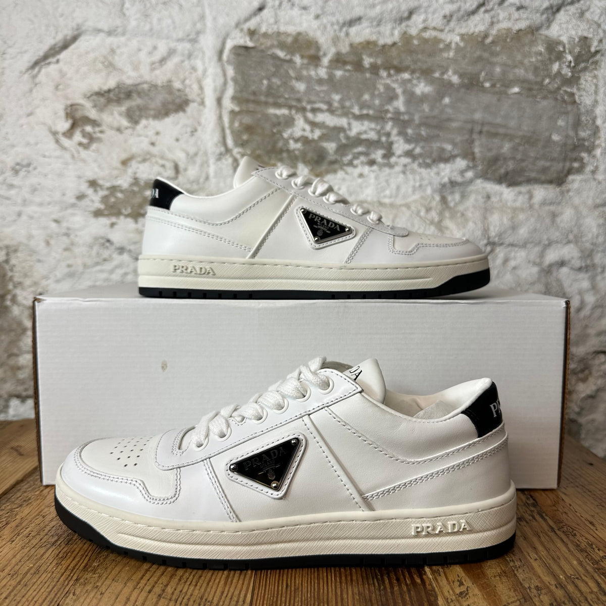 Prada Downtown Leather White Black Sneaker Sz 5 (37)