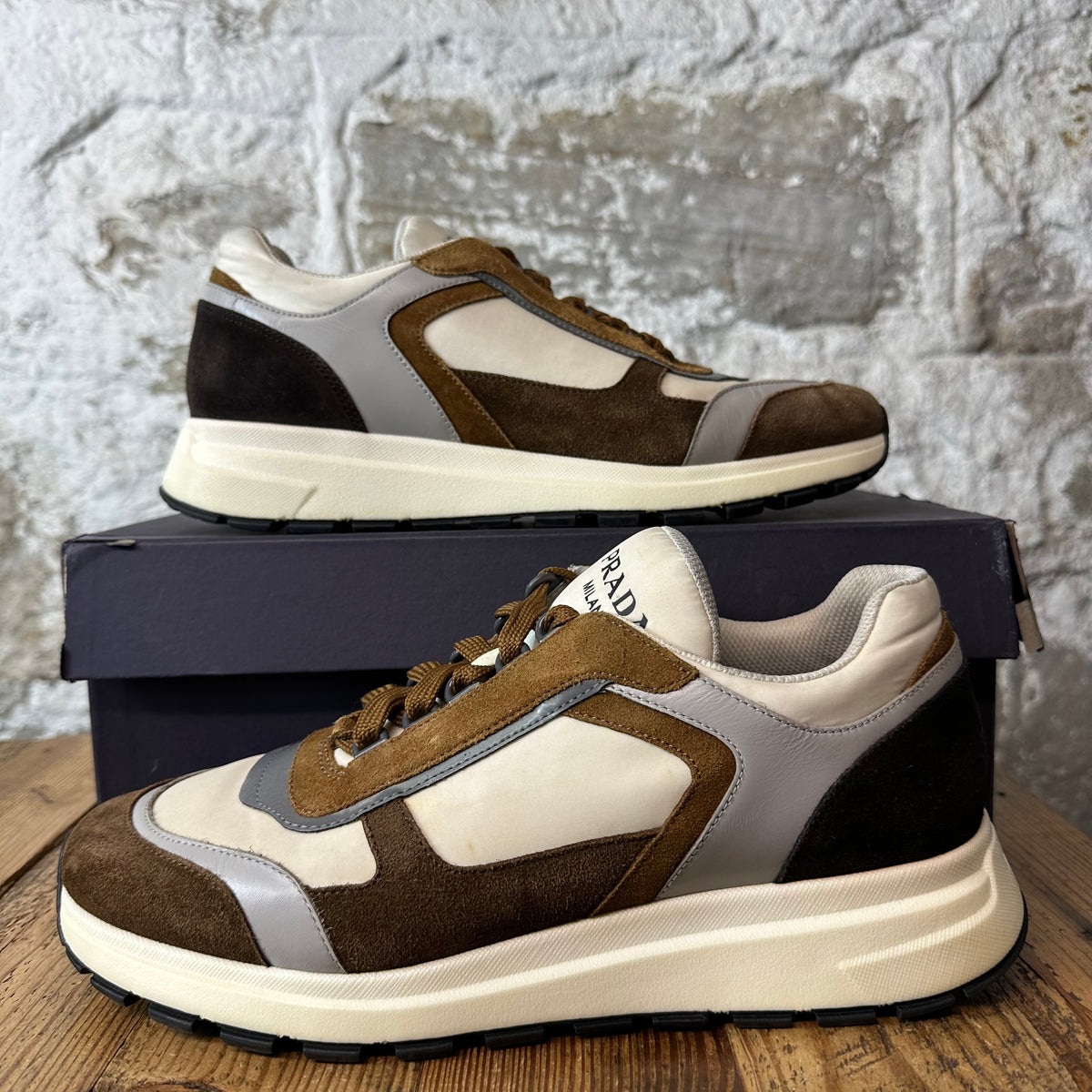 Prada Scamosci Colorblock Brown White Runner Sneaker Sz 9