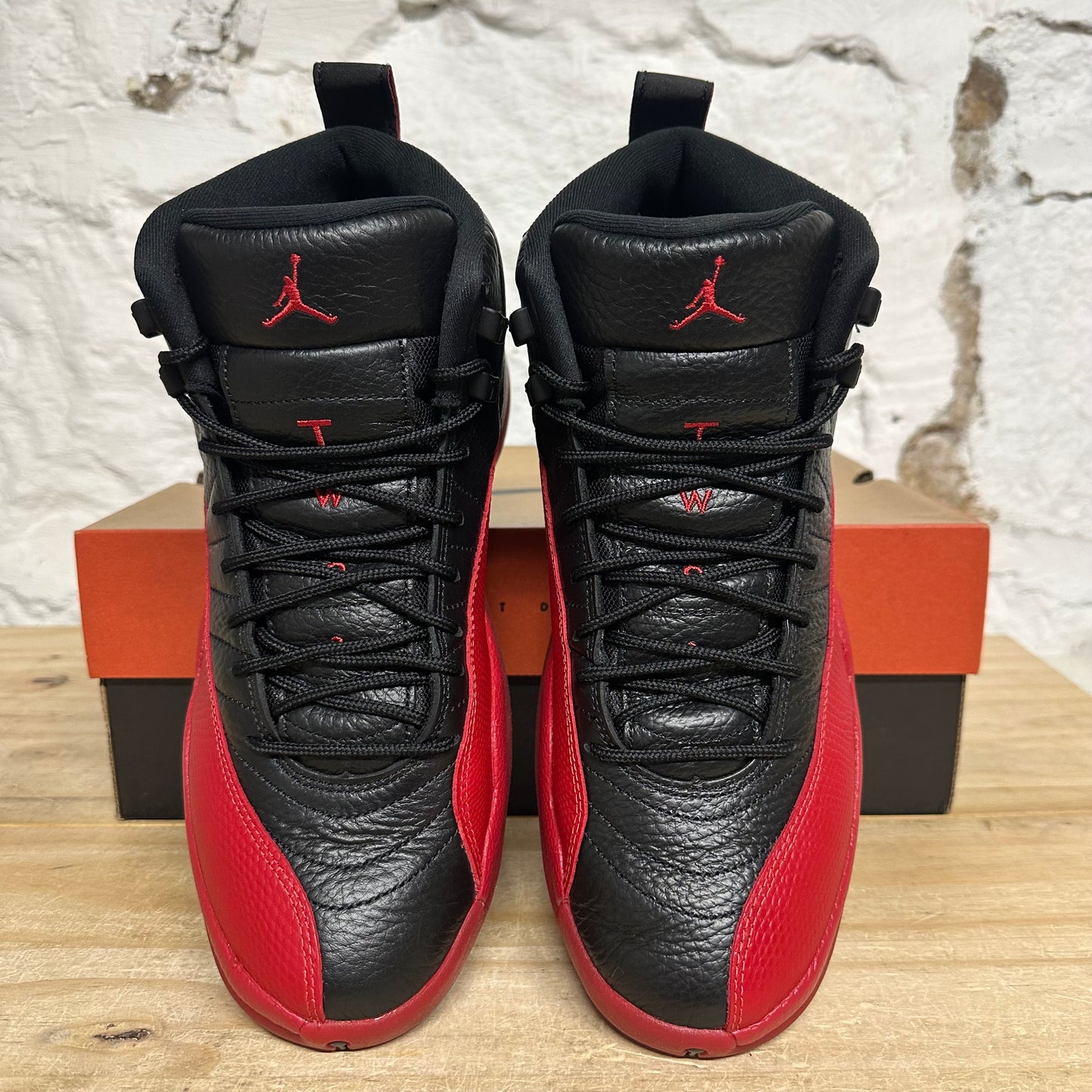Air Jordan 12 Flu Game Sz 10.5