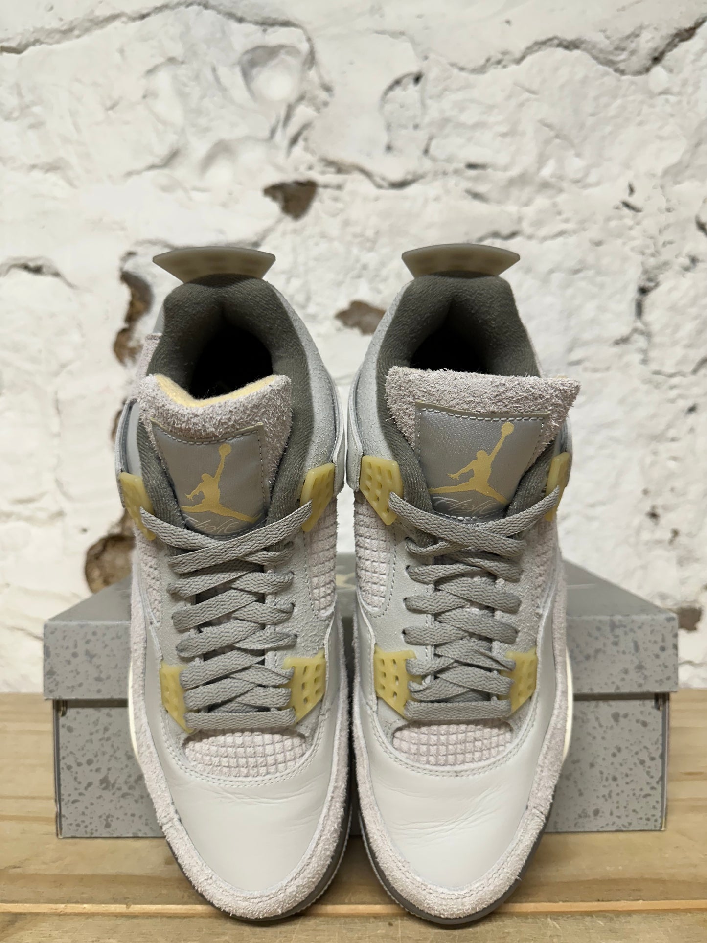 Air Jordan 4 Craft Sz 9