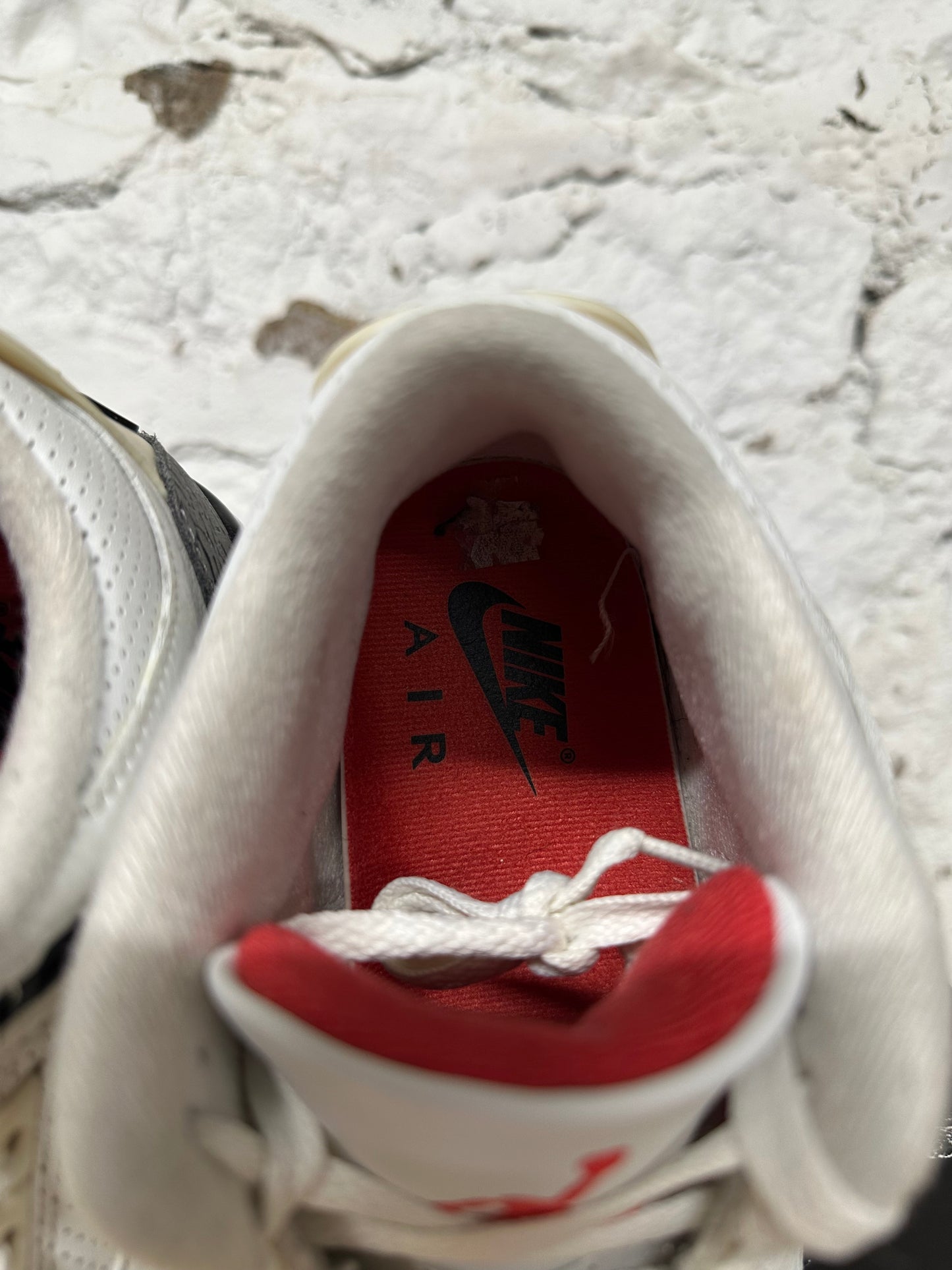 Air Jordan 3 White Cement Reimagined Sz 8