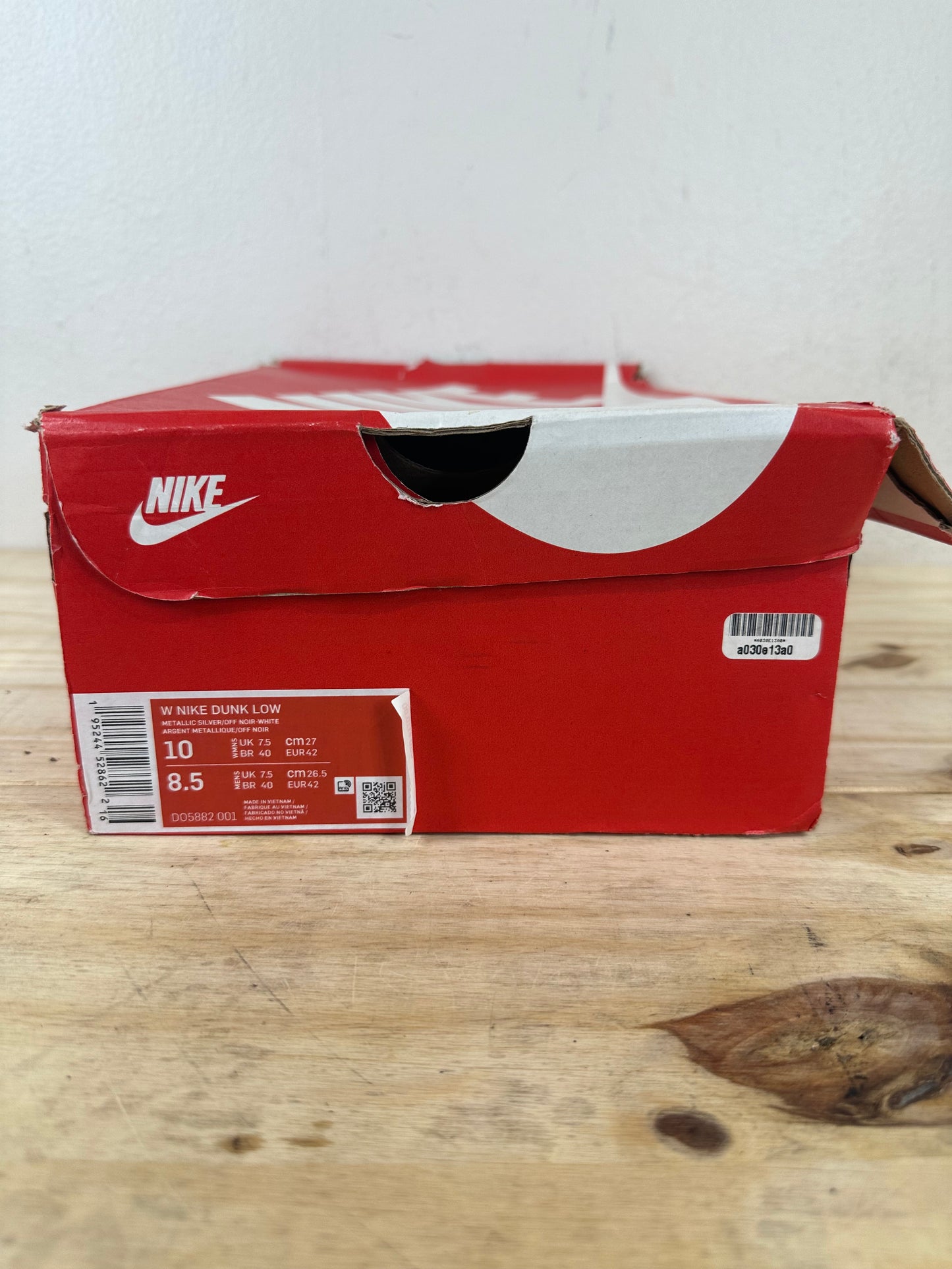 Nike Dunk Low Golden Gals Metallic Silver Sz 8.5(10W)