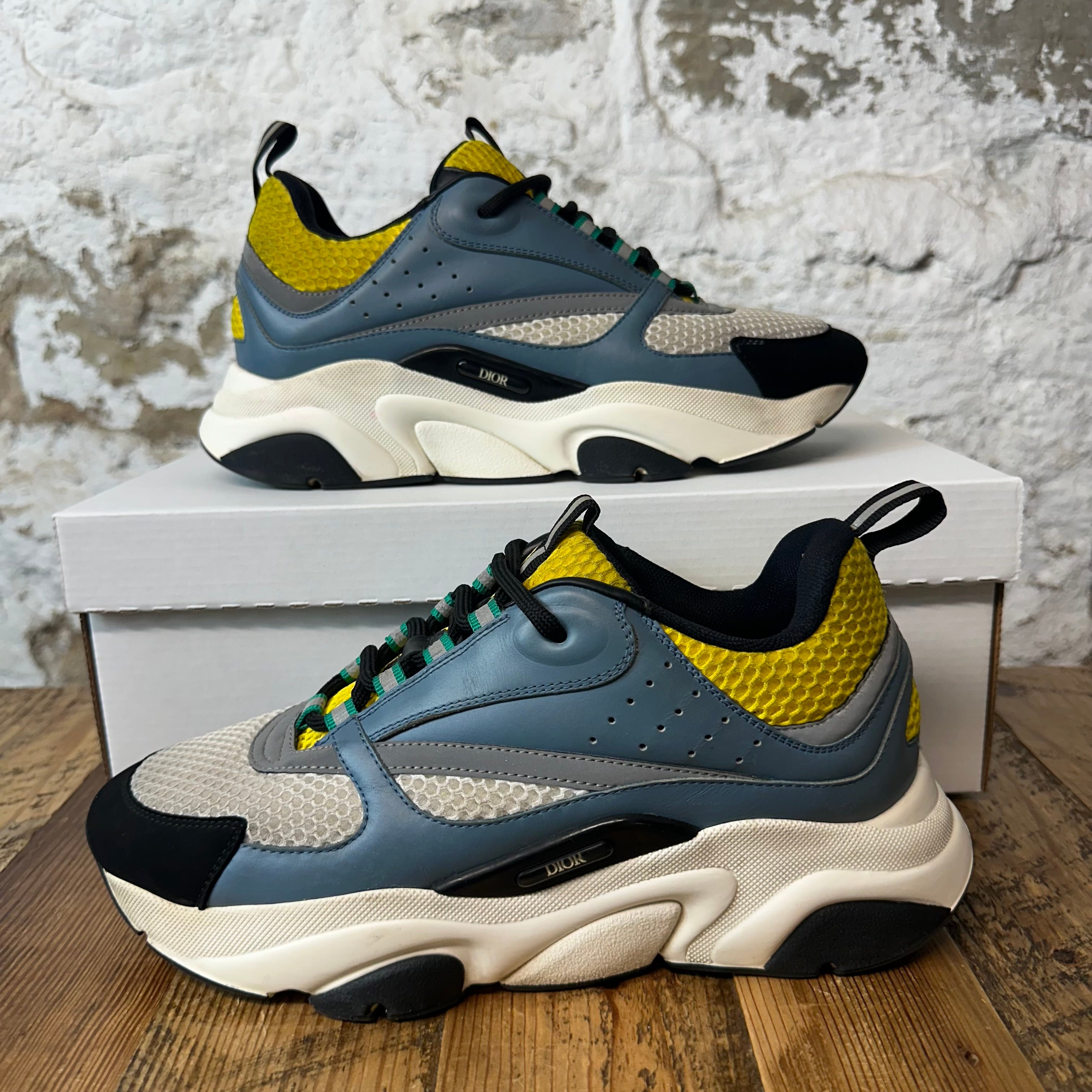 Dior B22 Teal Yellow White Sneaker Sz 7 (40) No Box