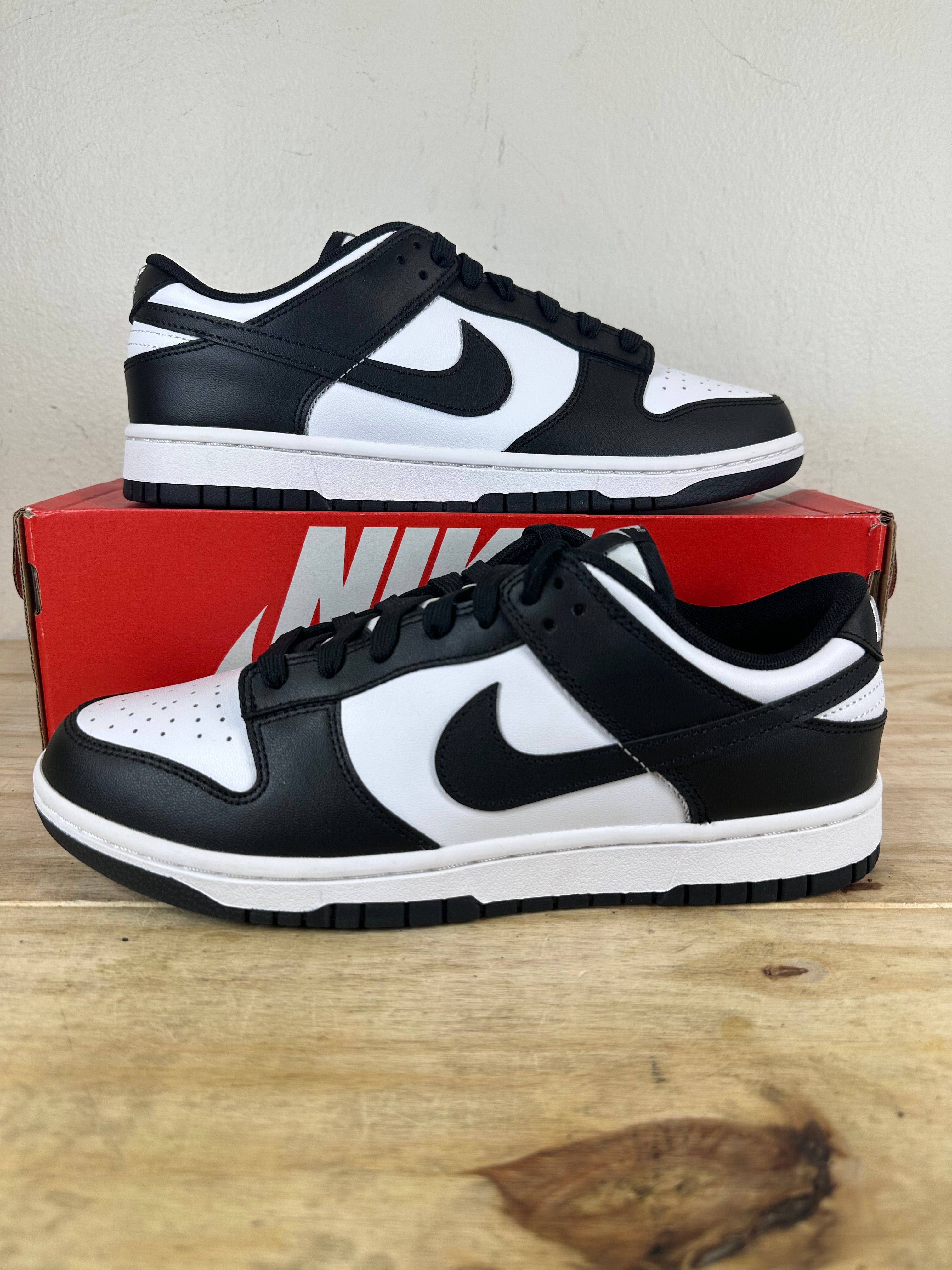 Nike Dunk Low Panda Sz 9 DS