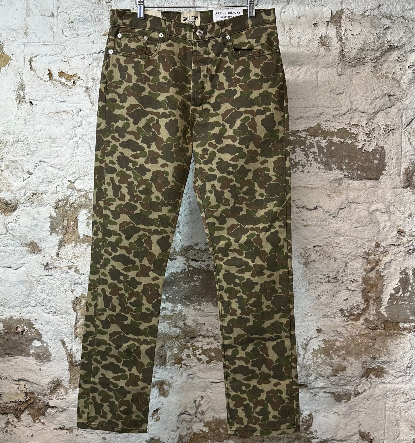Gallery Department Green Road Camo Jeans Sz 30