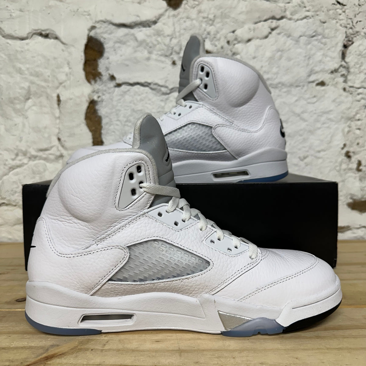 Air Jordan 5 White Metallic (2026) Sz 10
