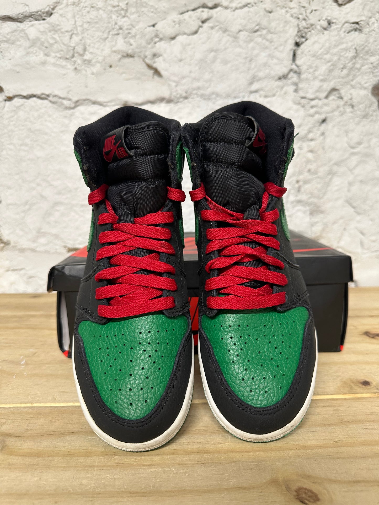 Air Jordan 1 High Pine Green 2.0 Sz 5Y