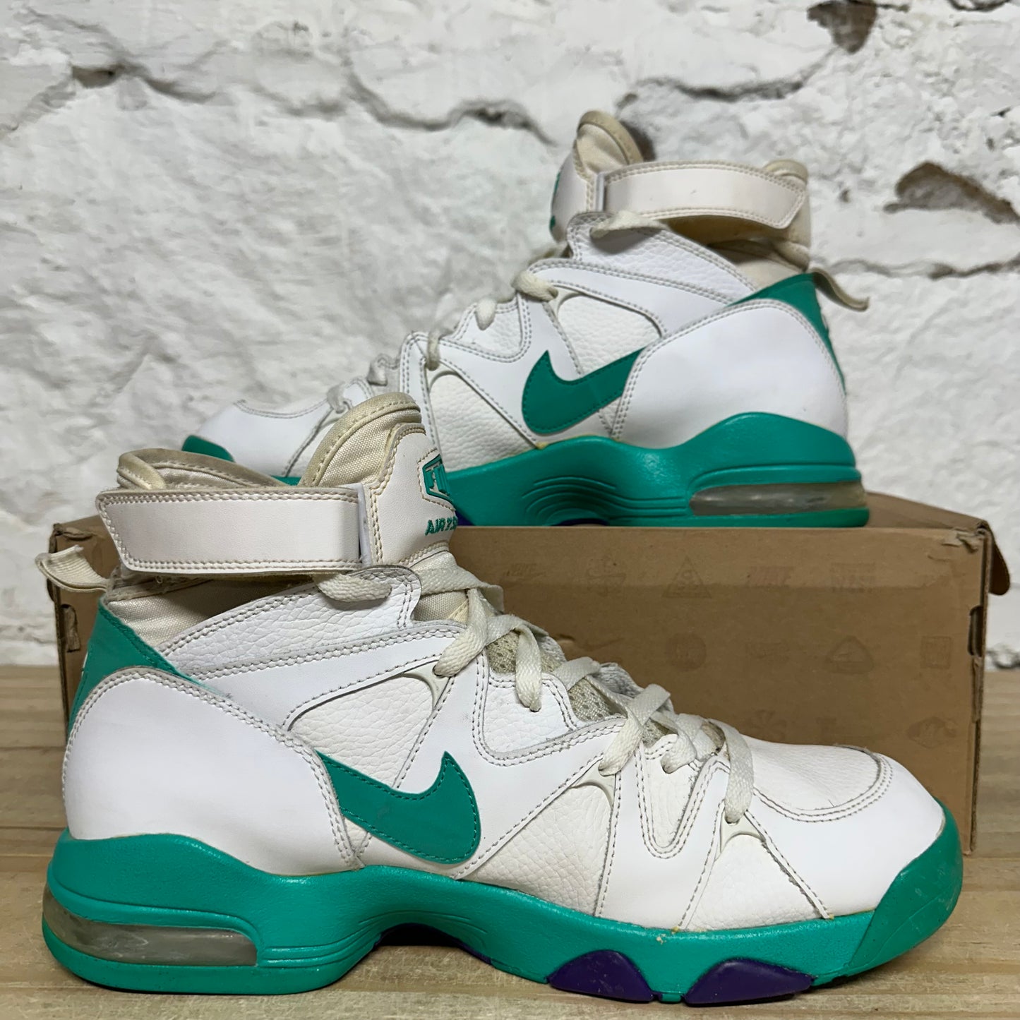 Nike Air Max 2 Strong White Atomic Teal Sz 11