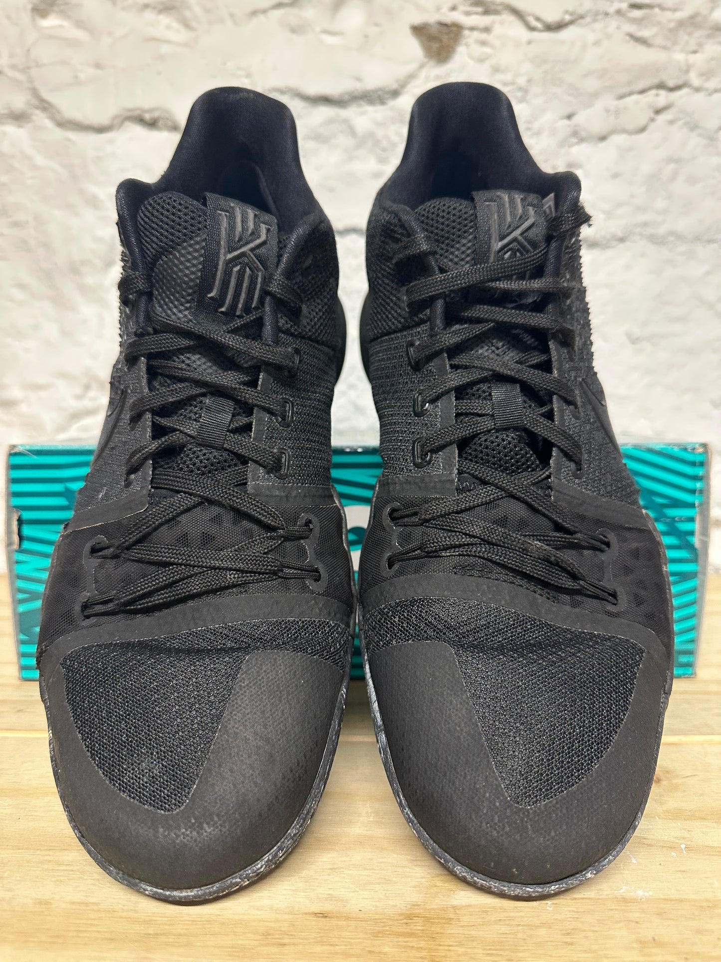 Nike Kyrie 3 Marble Sz 12.5