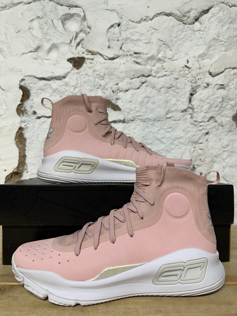 Under Armour Curry 4 Flushed Pink Sz 10.5 DS
