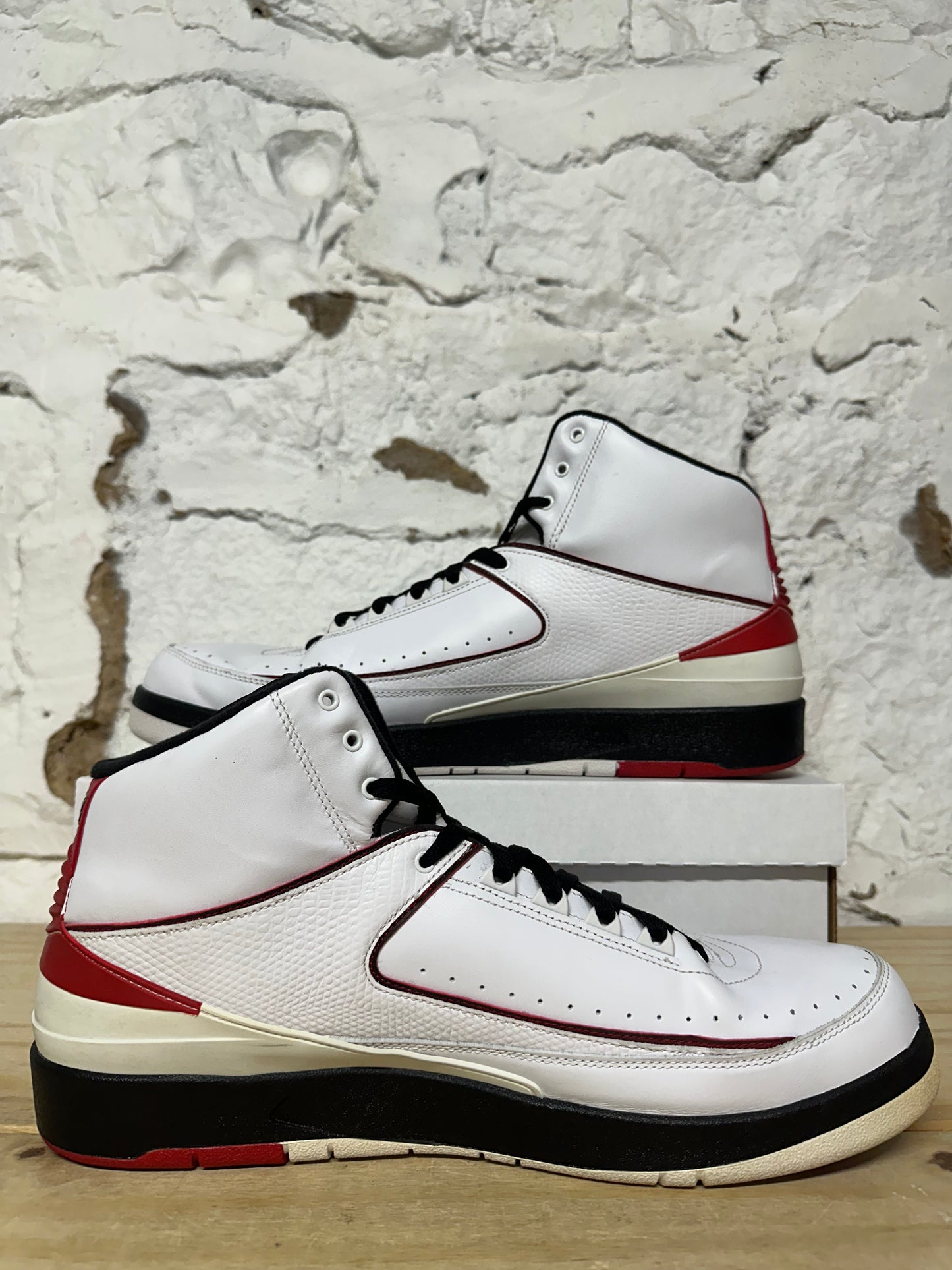 Air Jordan 2 Varisty Red (2010) Sz 15