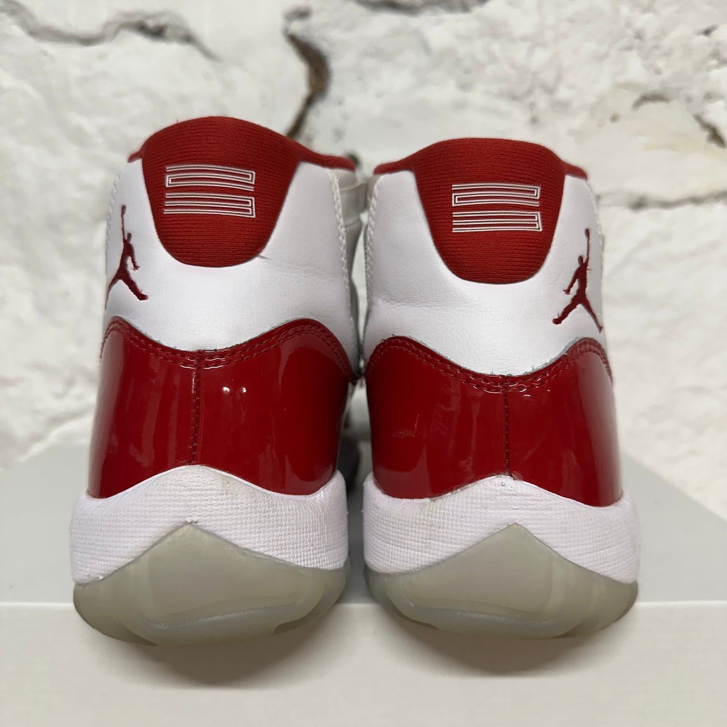 Air Jordan 11 High Cherry Sz 8