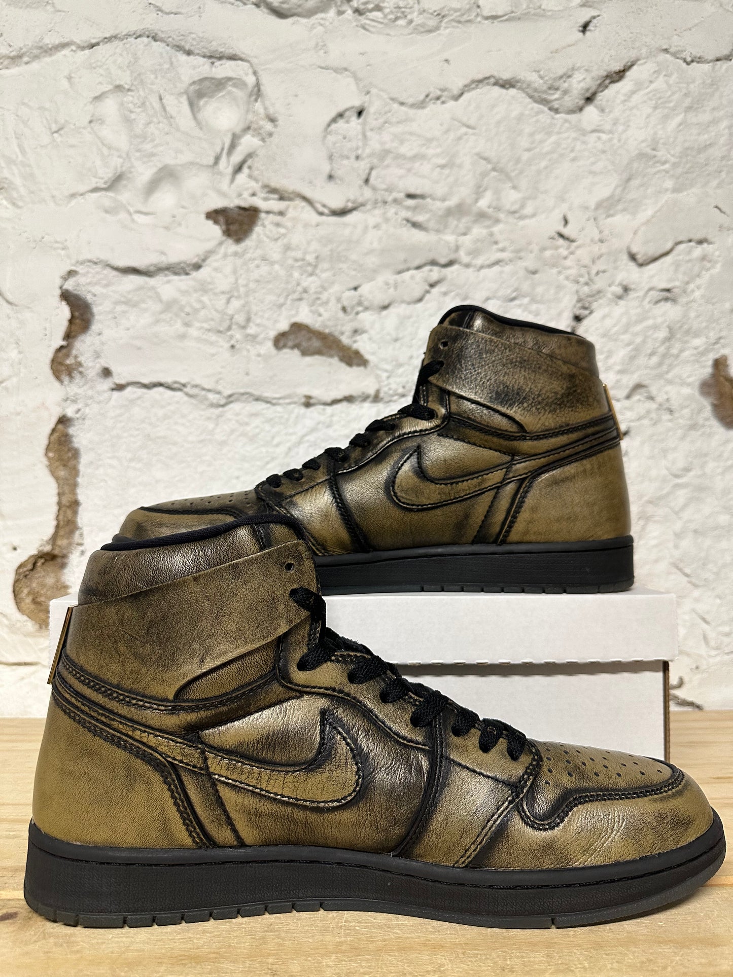 Air Jordan 1 High Wings Sz 13