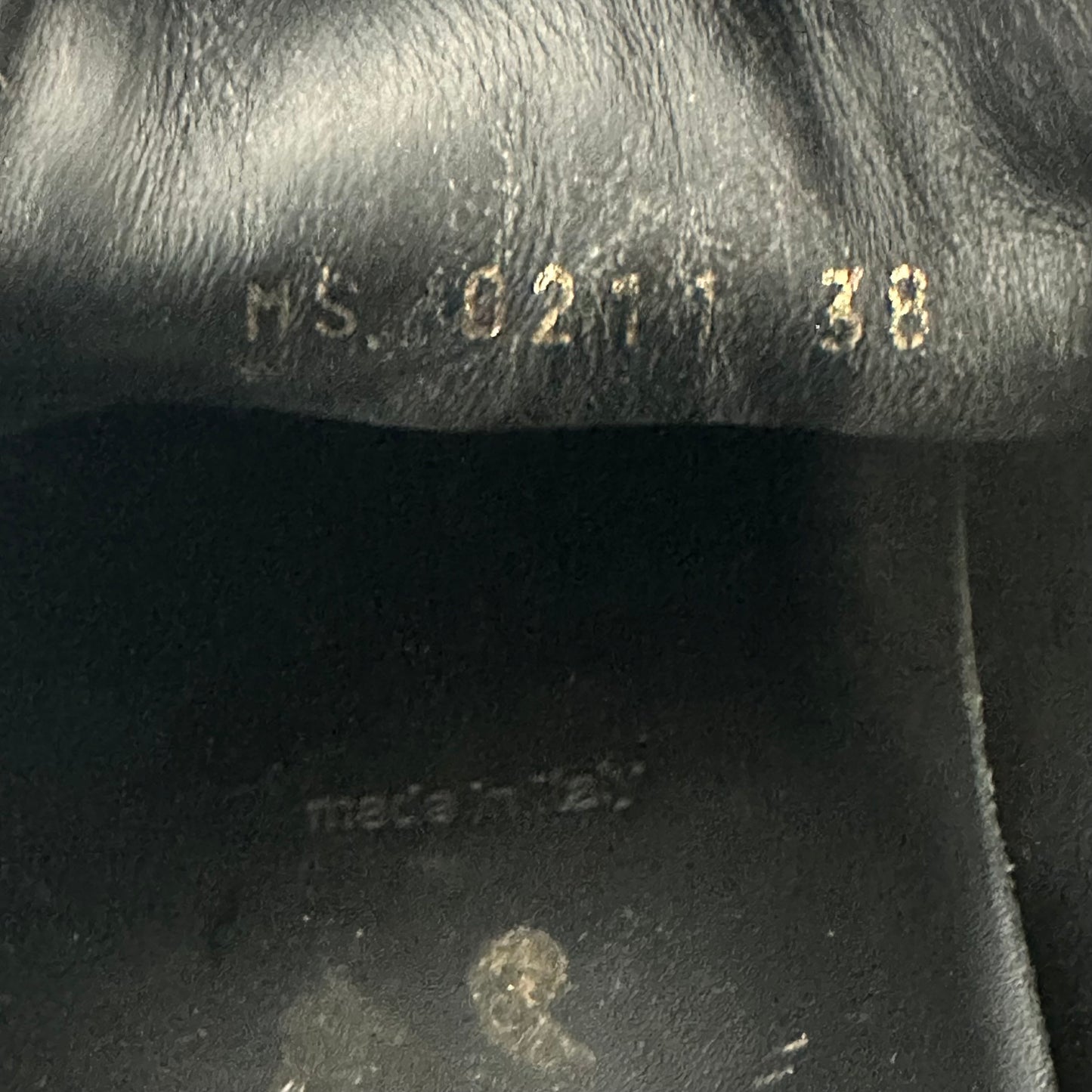 Louis Vuitton Black Patent Brown Monogram Frontrow Sneaker Sz 6 (38)