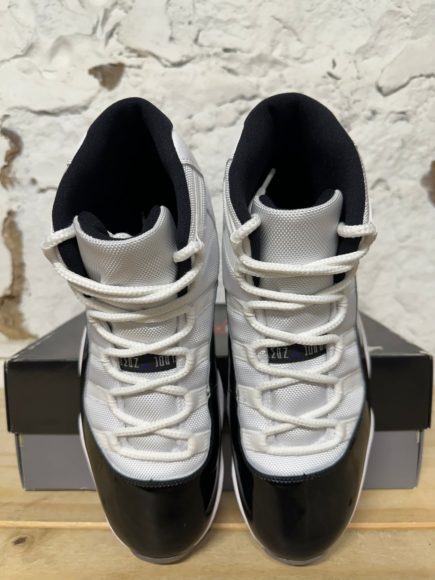 Air Jordan 11 High Concord Sz 11