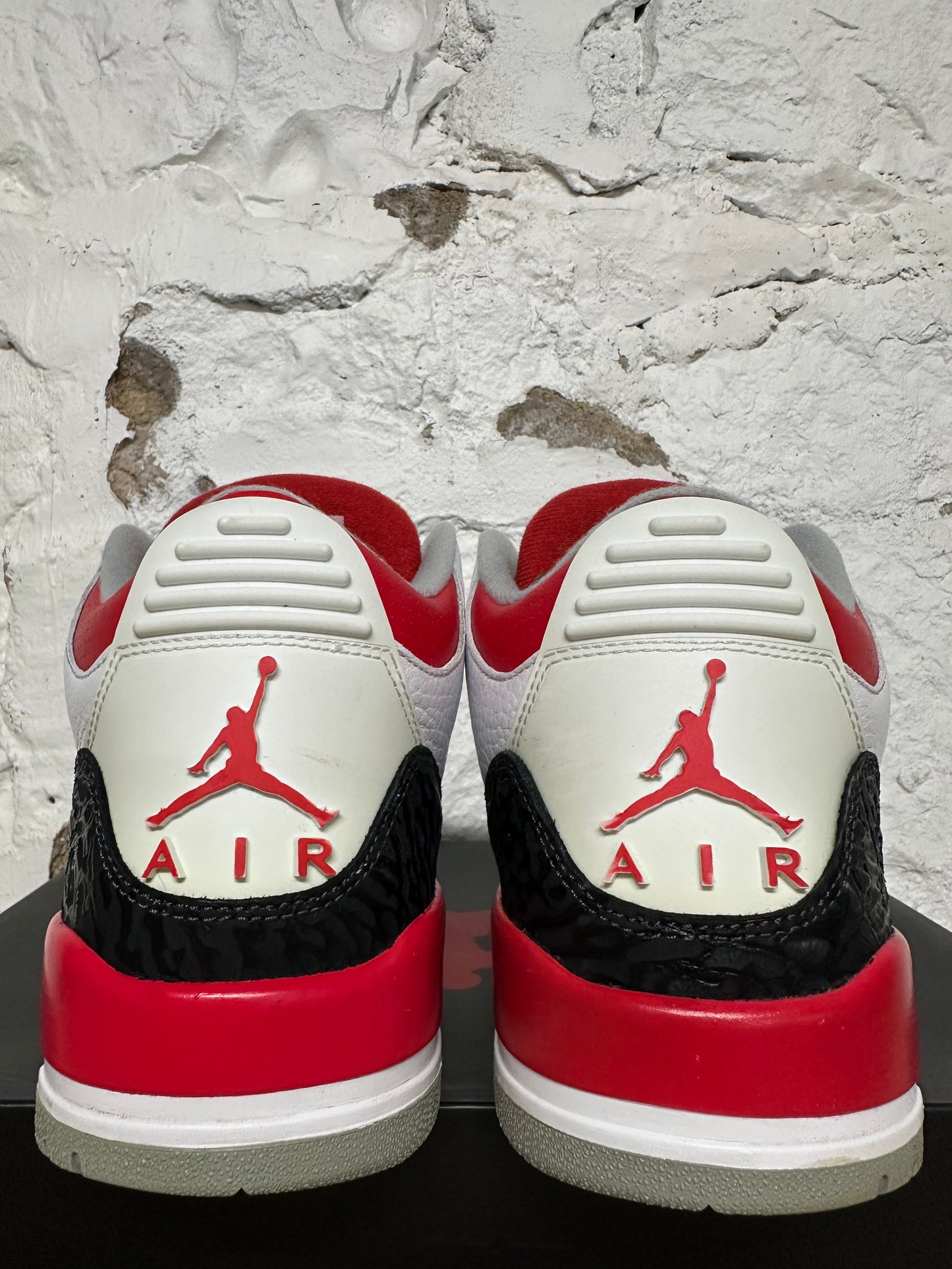 Air Jordan 3 Fire Red (2013) Sz 9